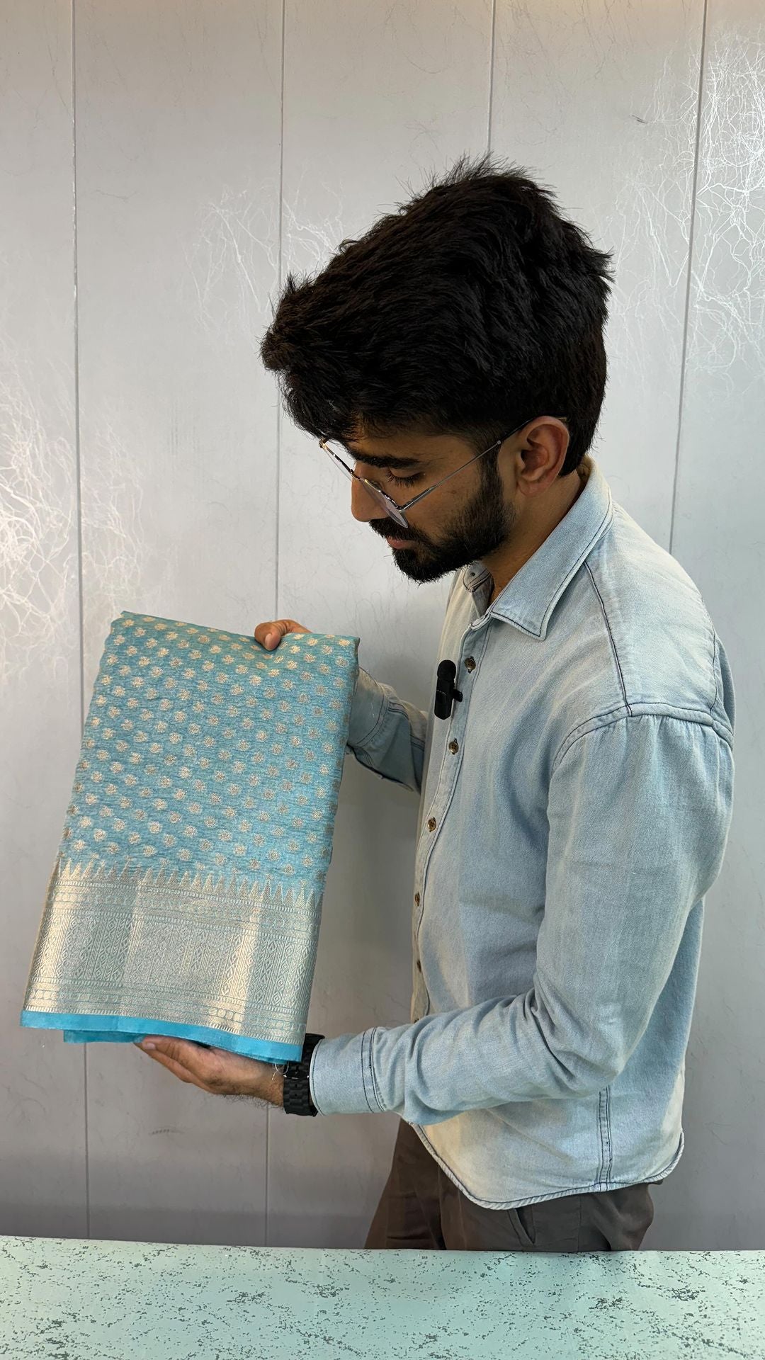 Light Blueish Tissue Silk Crush Texture Buti Banarasi Saree