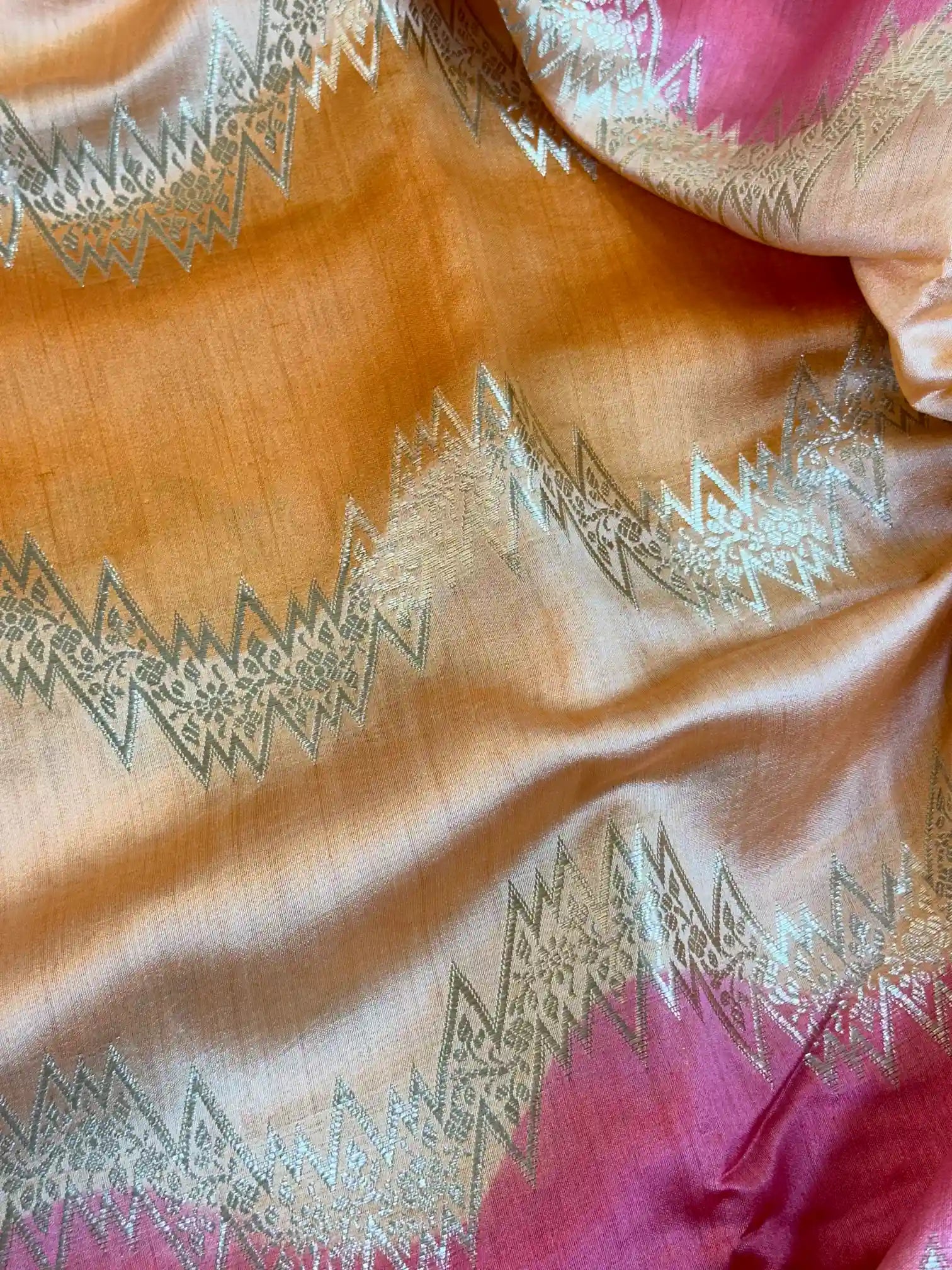 Light Peach Handbrush Dyed Pure Chiniya Silk Banarasi Saree