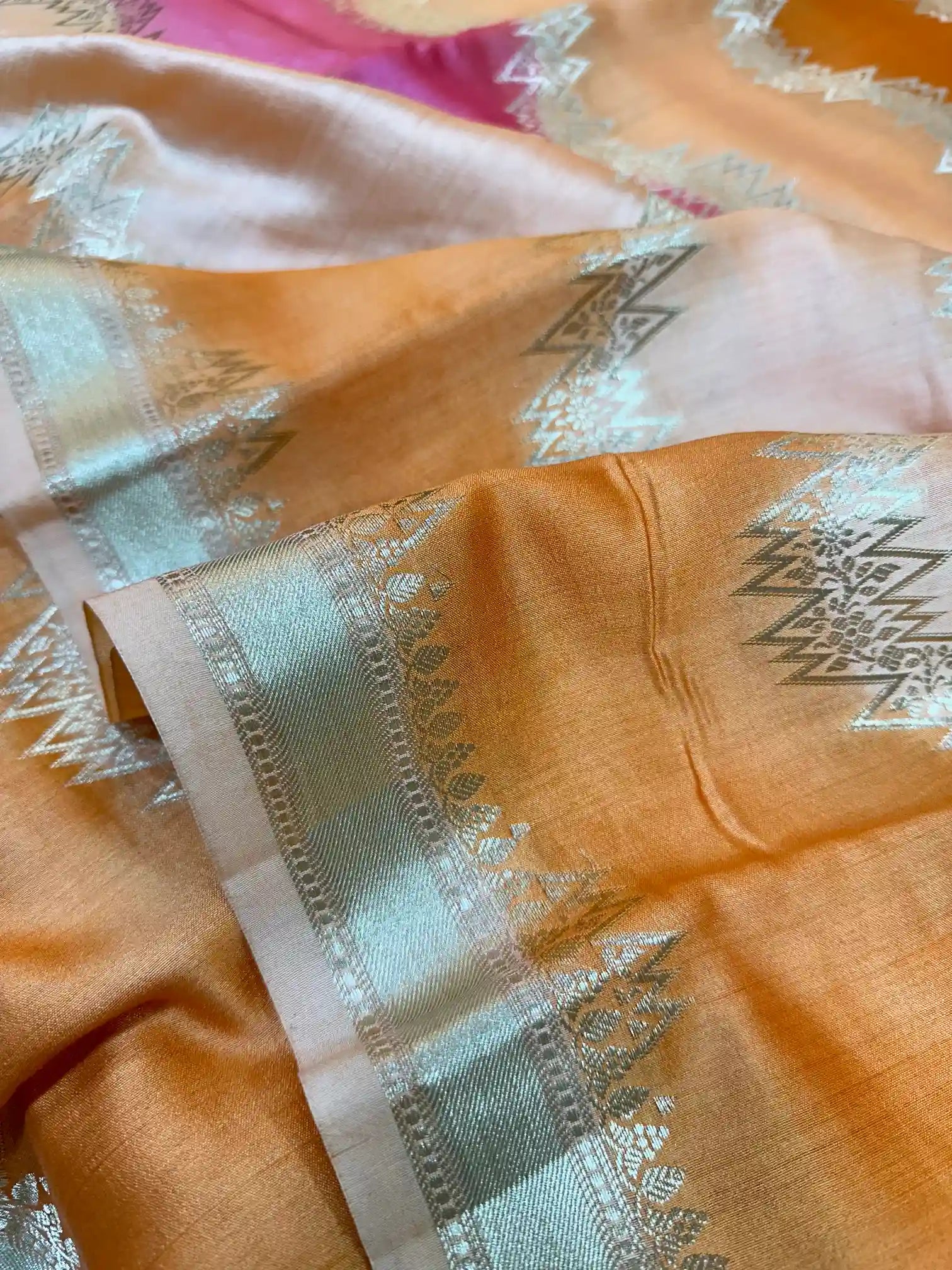Light Peach Handbrush Dyed Pure Chiniya Silk Banarasi Saree