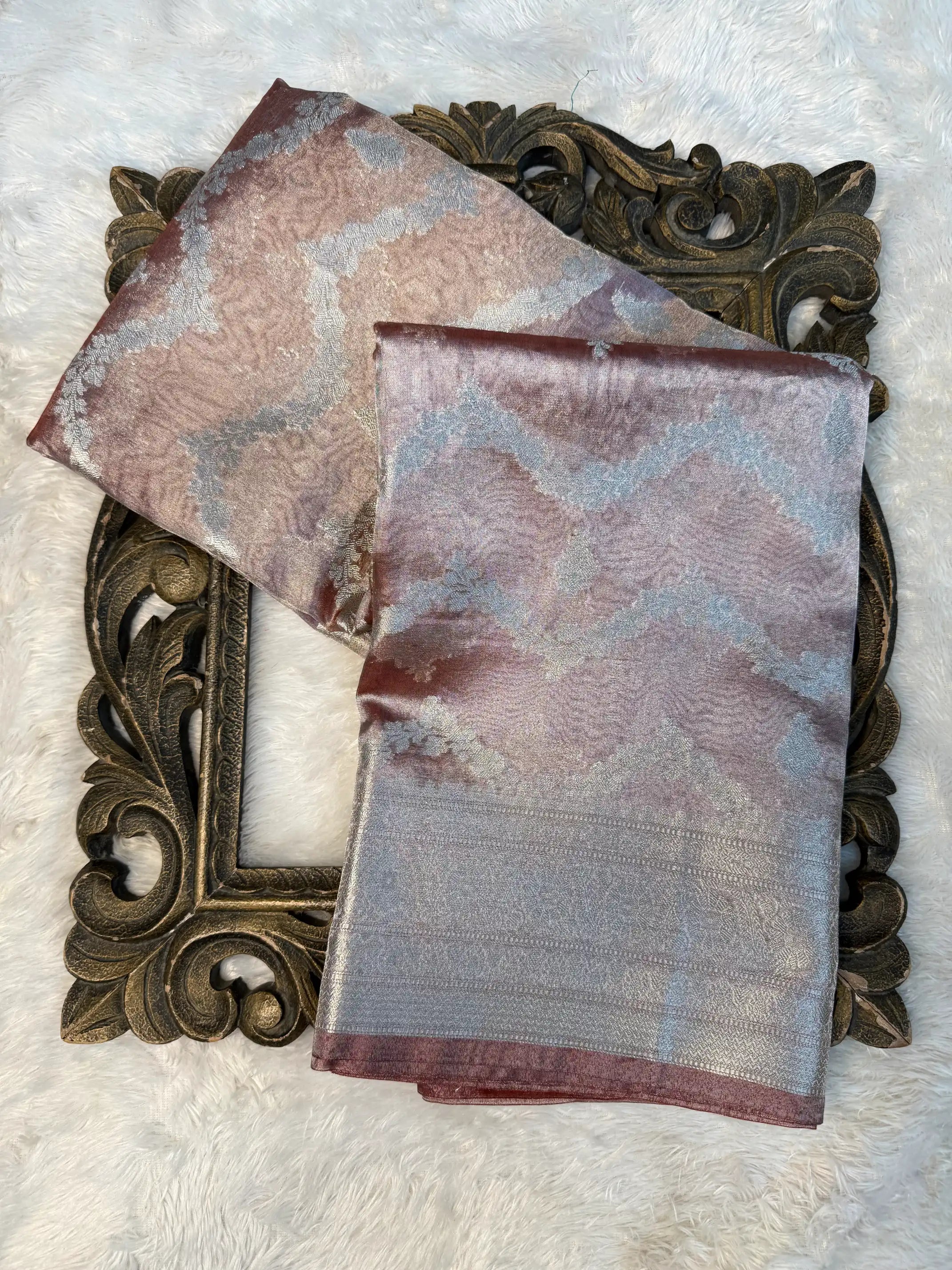 Eccentric Weave Softsilk Traditional Banarasi Saree