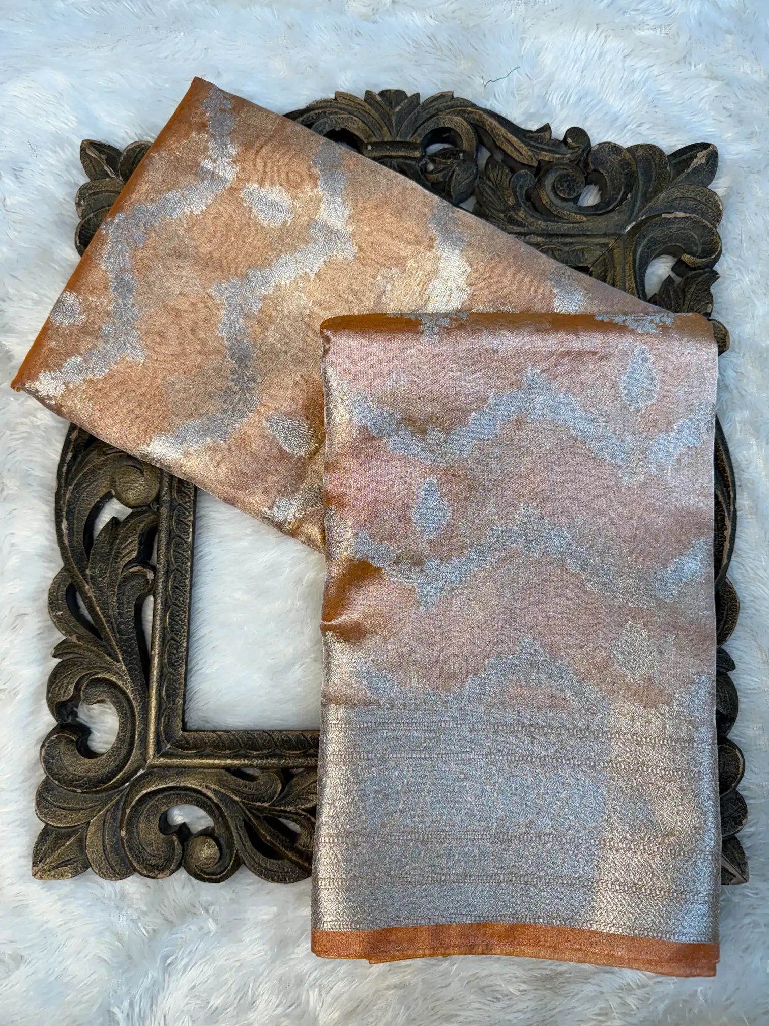 Eccentric Weave Softsilk Traditional Banarasi Saree