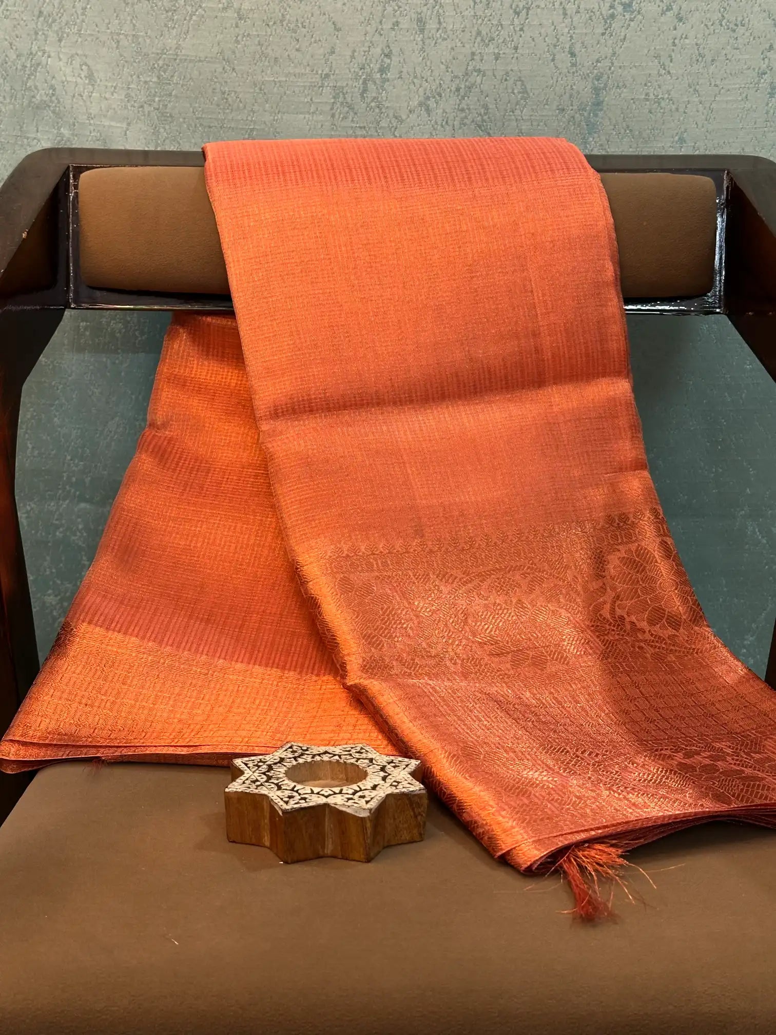 Contemporary Weave Kora Tissue Silk Banarasi Saree