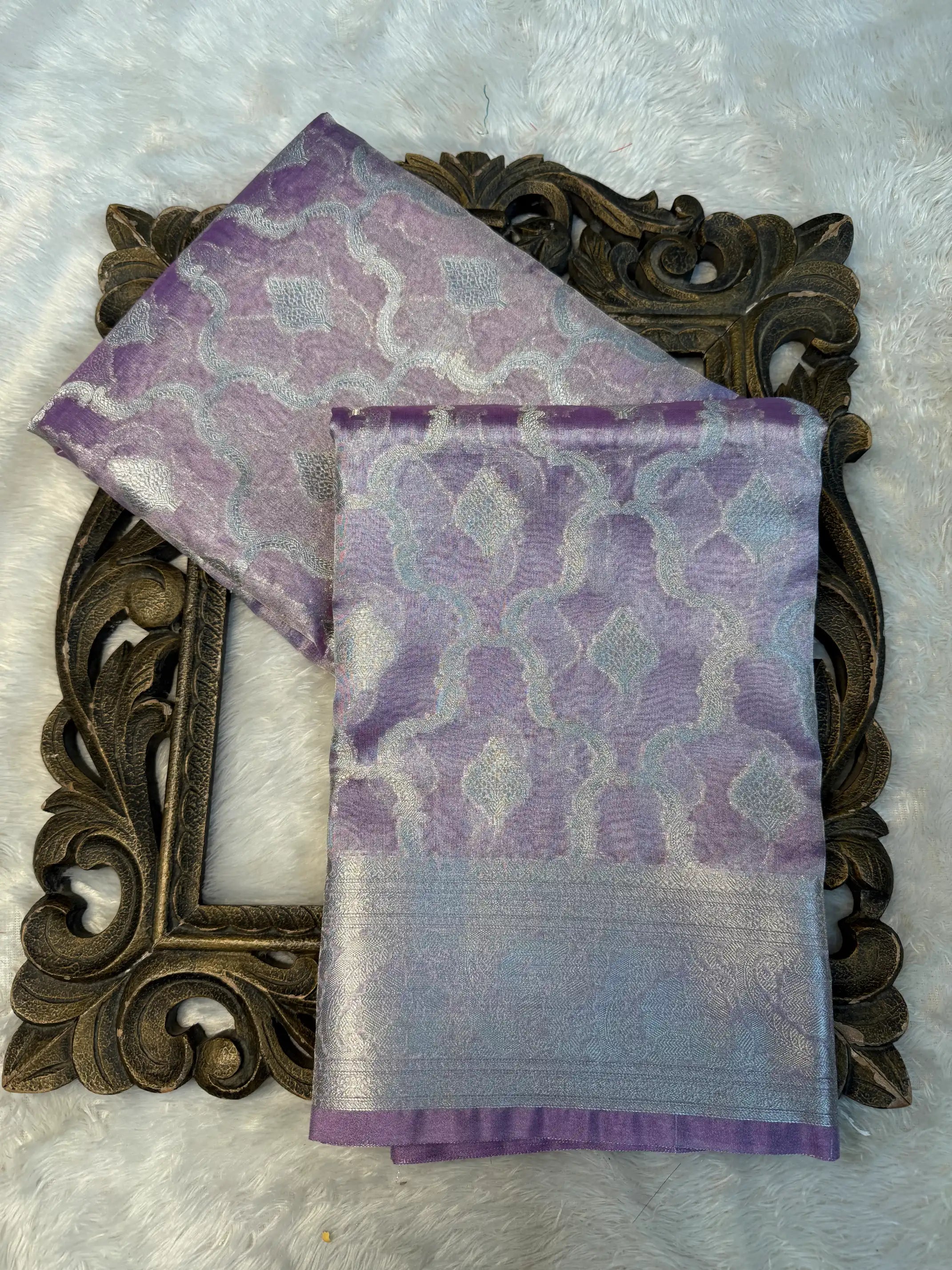 Contemporary Weave Kora Tissue Silk Banarasi Saree