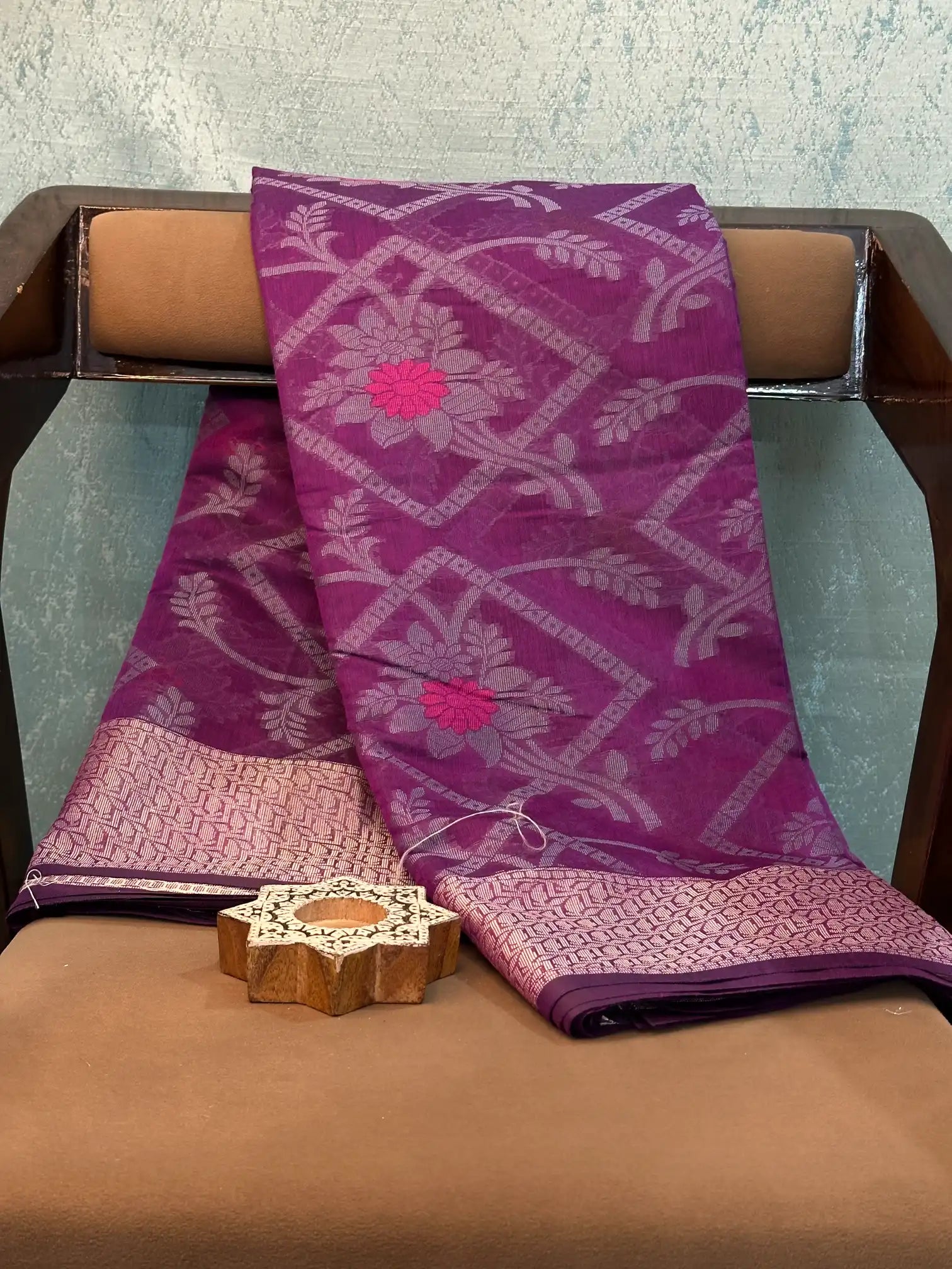 Contemporary Weave Kora Tissue Silk Banarasi Saree