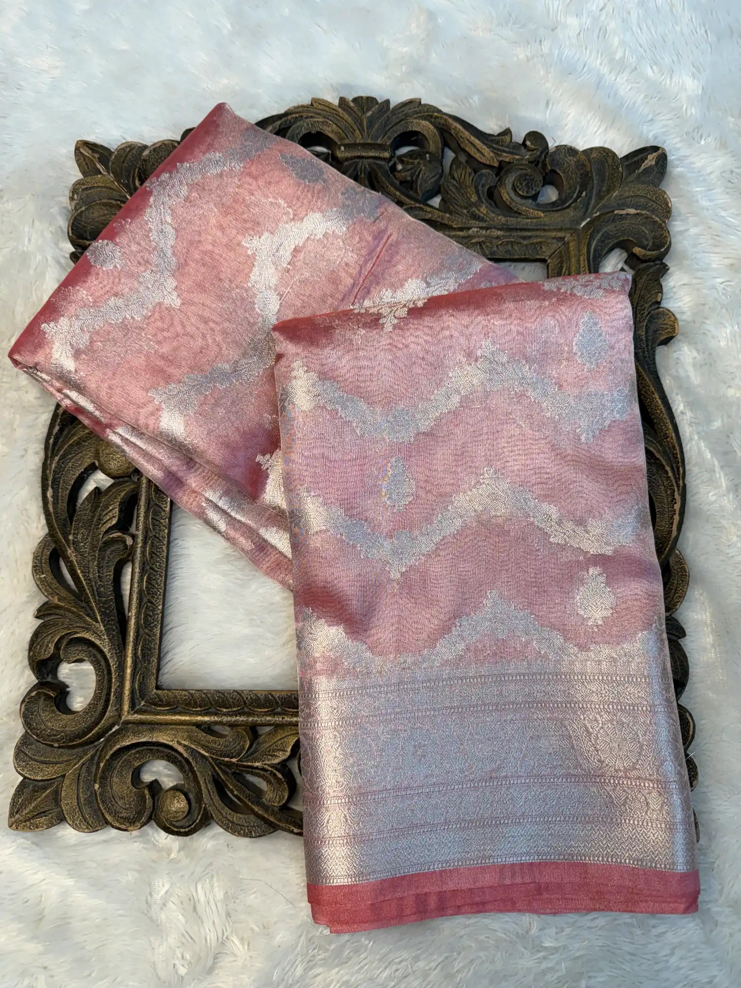 Eccentric Weave Softsilk Traditional Banarasi Saree