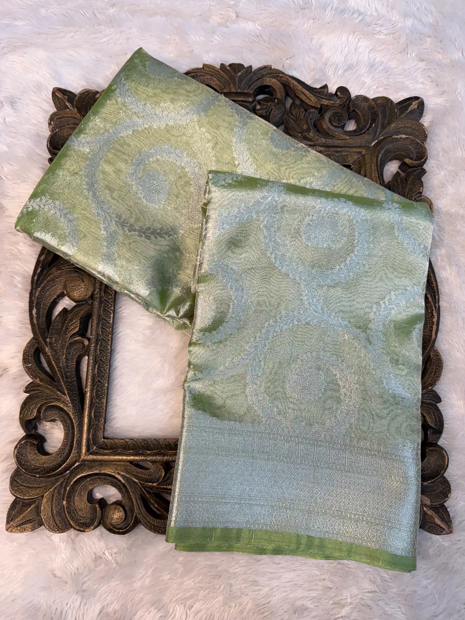 Contemporary Weave Kora Tissue Silk Banarasi Saree