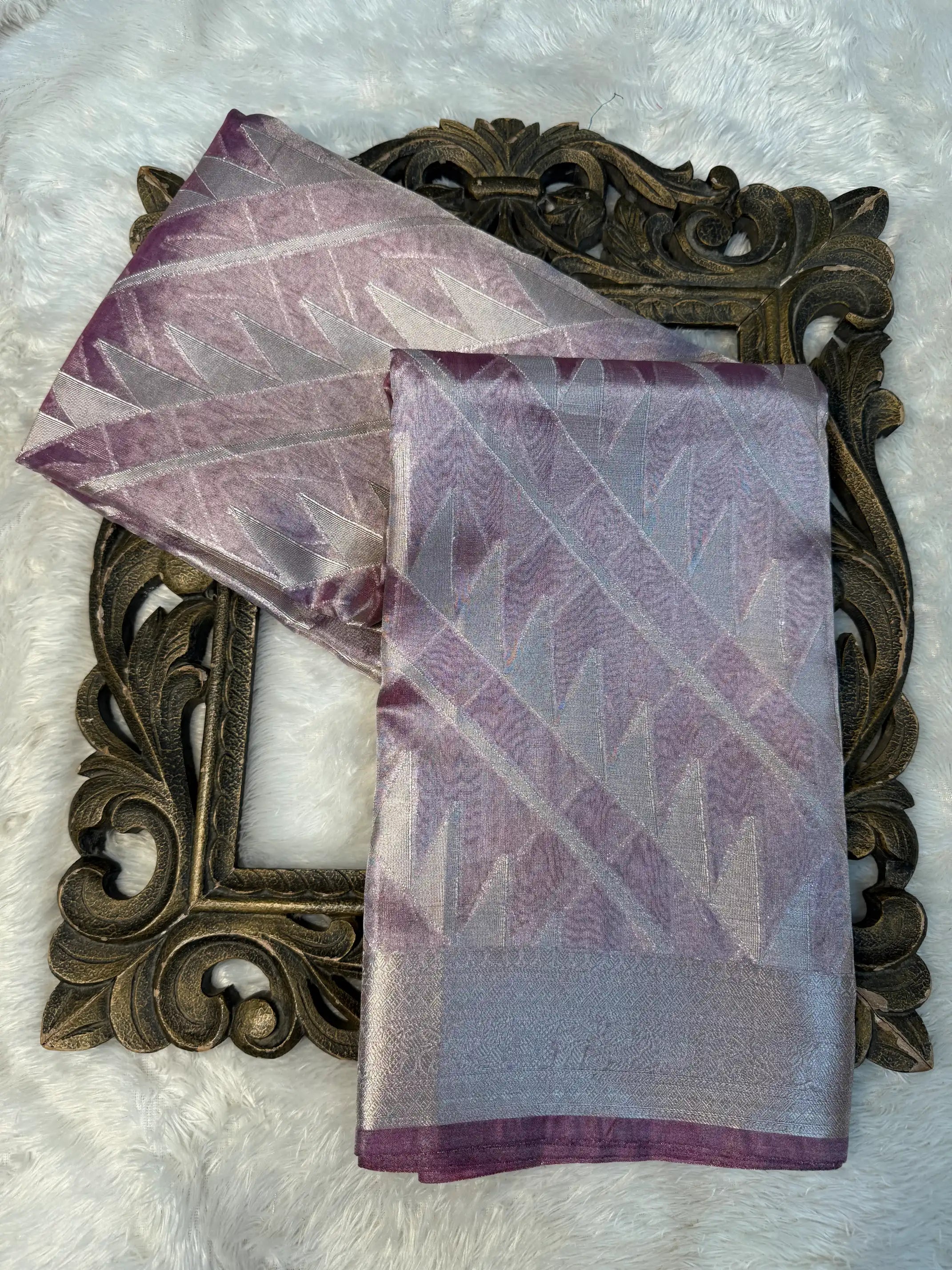 Contemporary Weave Kora Tissue Silk Banarasi Saree