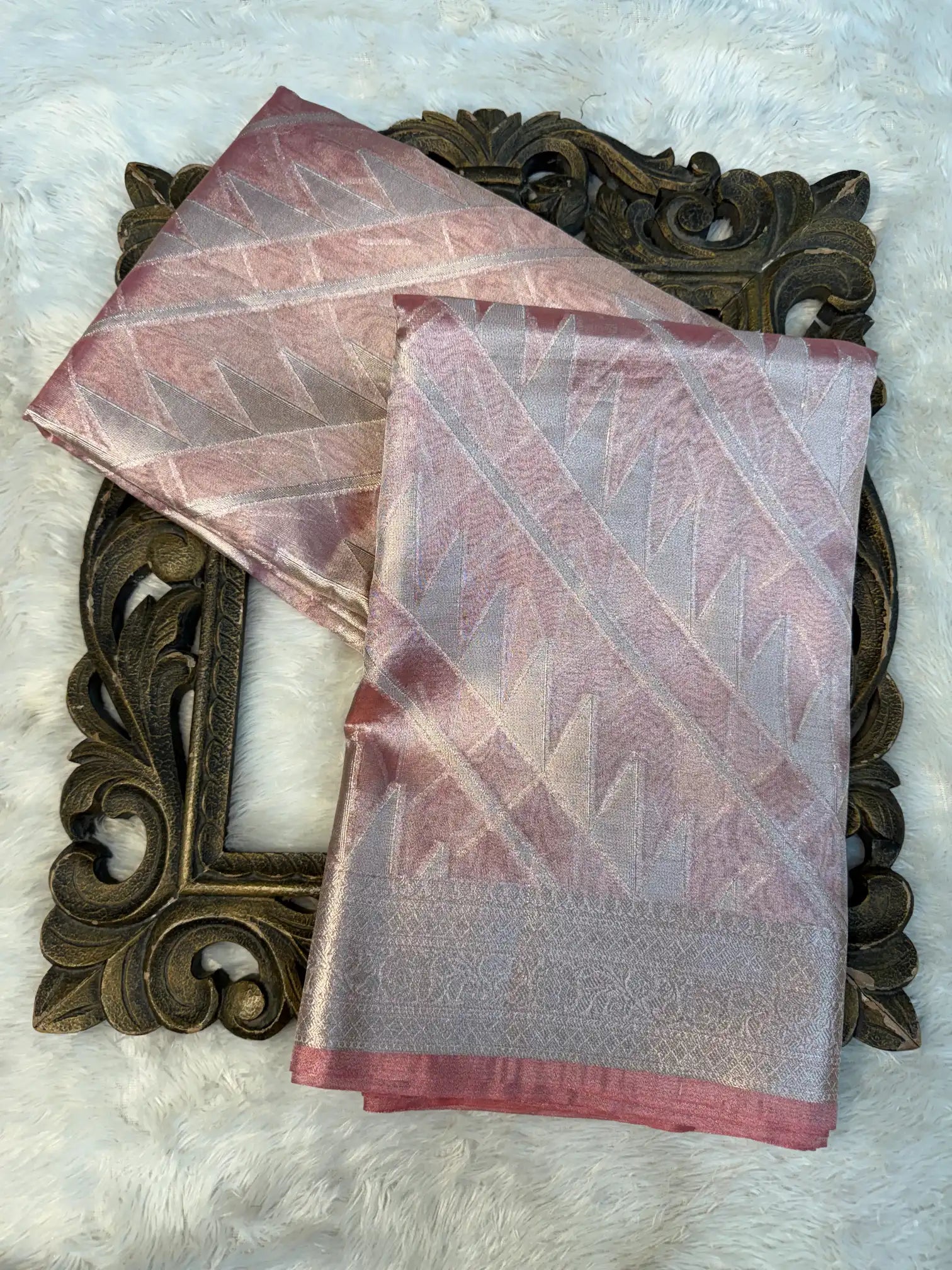 Contemporary Weave Kora Tissue Silk Banarasi Saree