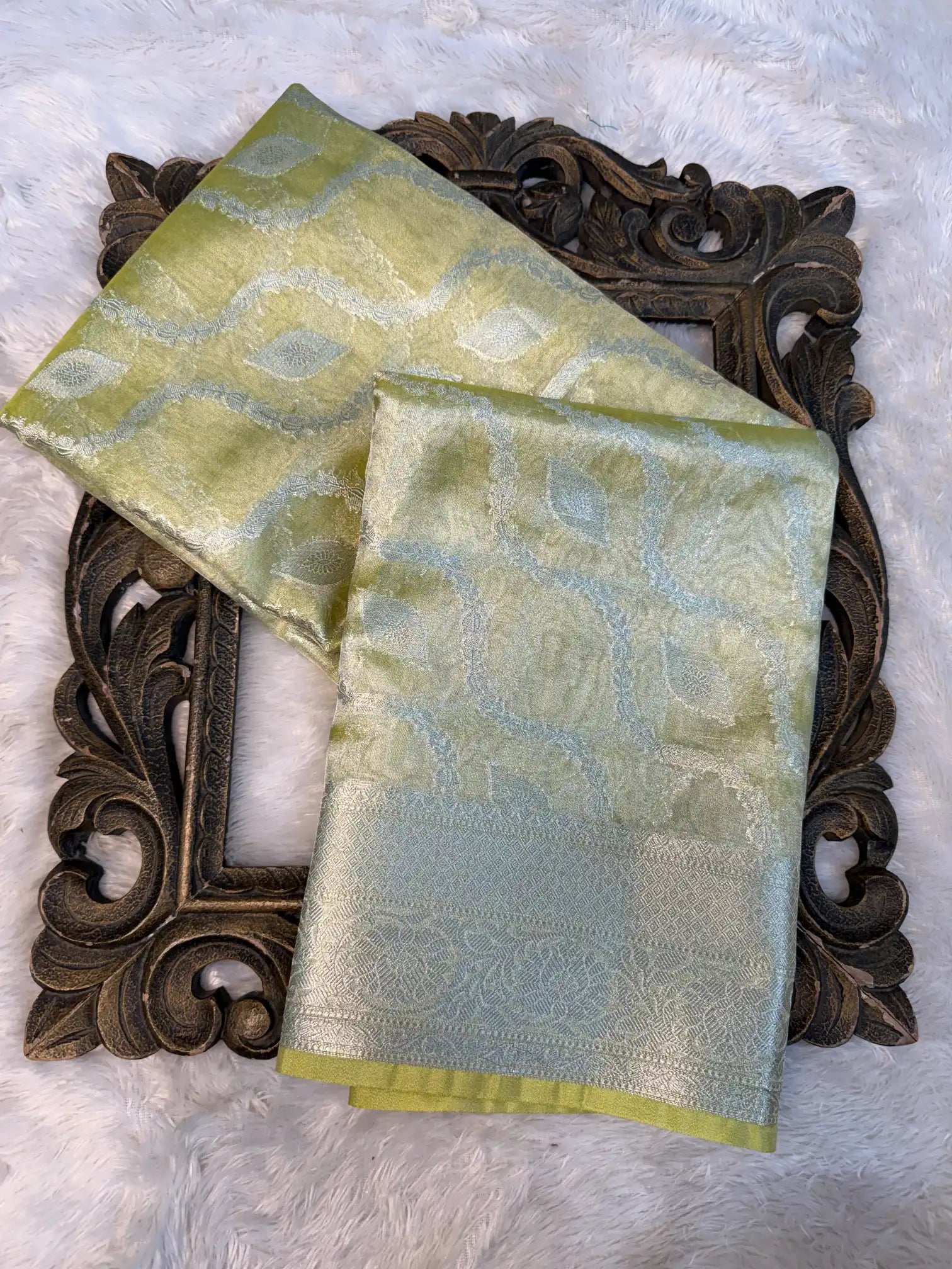 Contemporary Weave Kora Tissue Silk Banarasi Saree