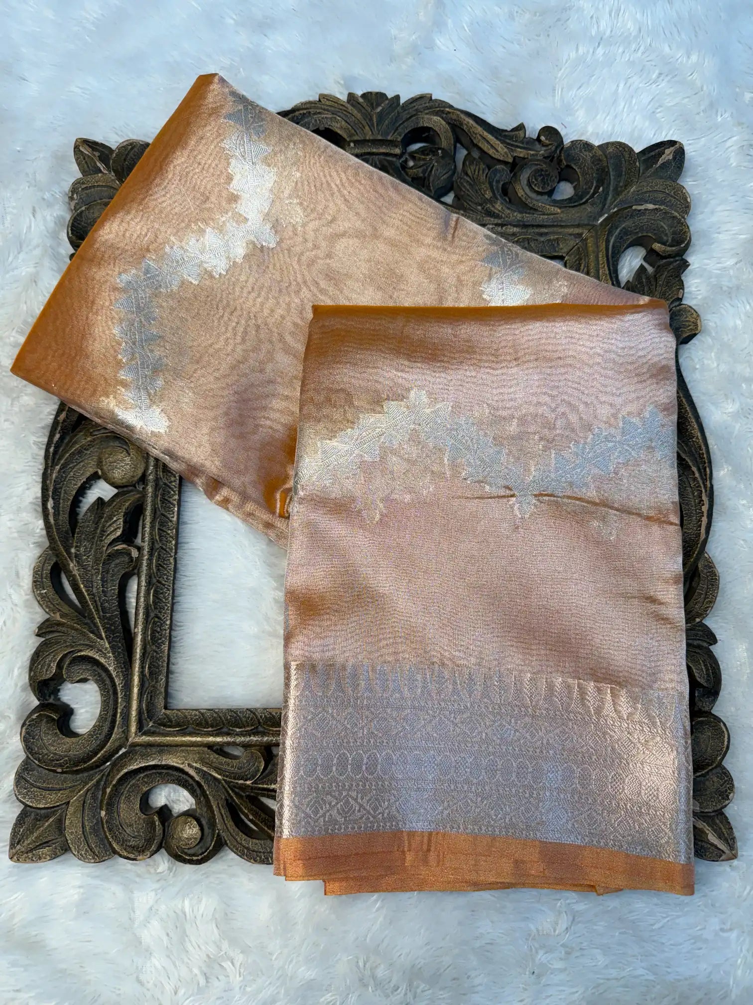 Contemporary Weave Kora Tissue Silk Banarasi Saree