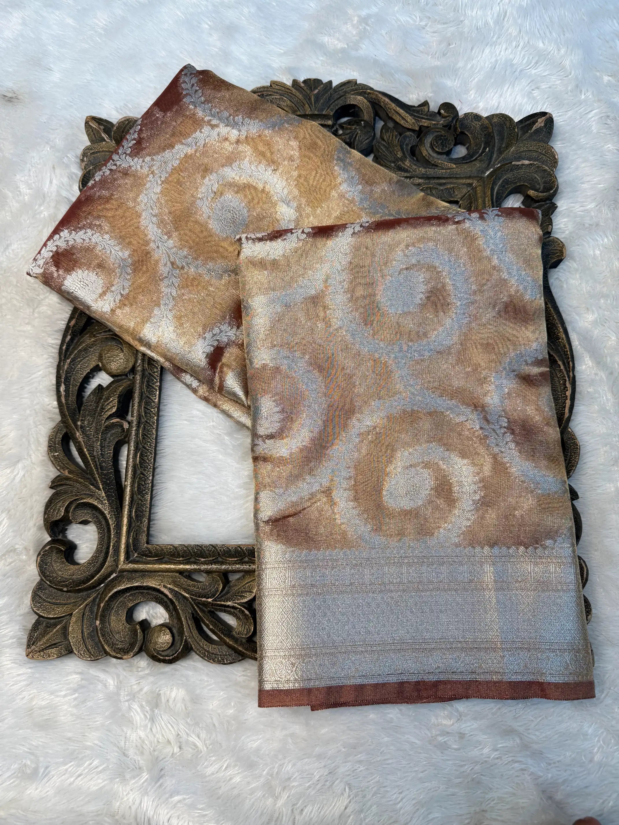 Contemporary Weave Kora Tissue Silk Banarasi Saree