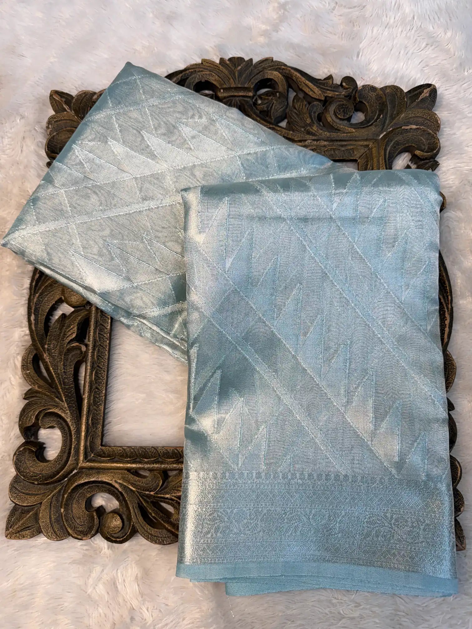 Contemporary Weave Kora Tissue Silk Banarasi Saree