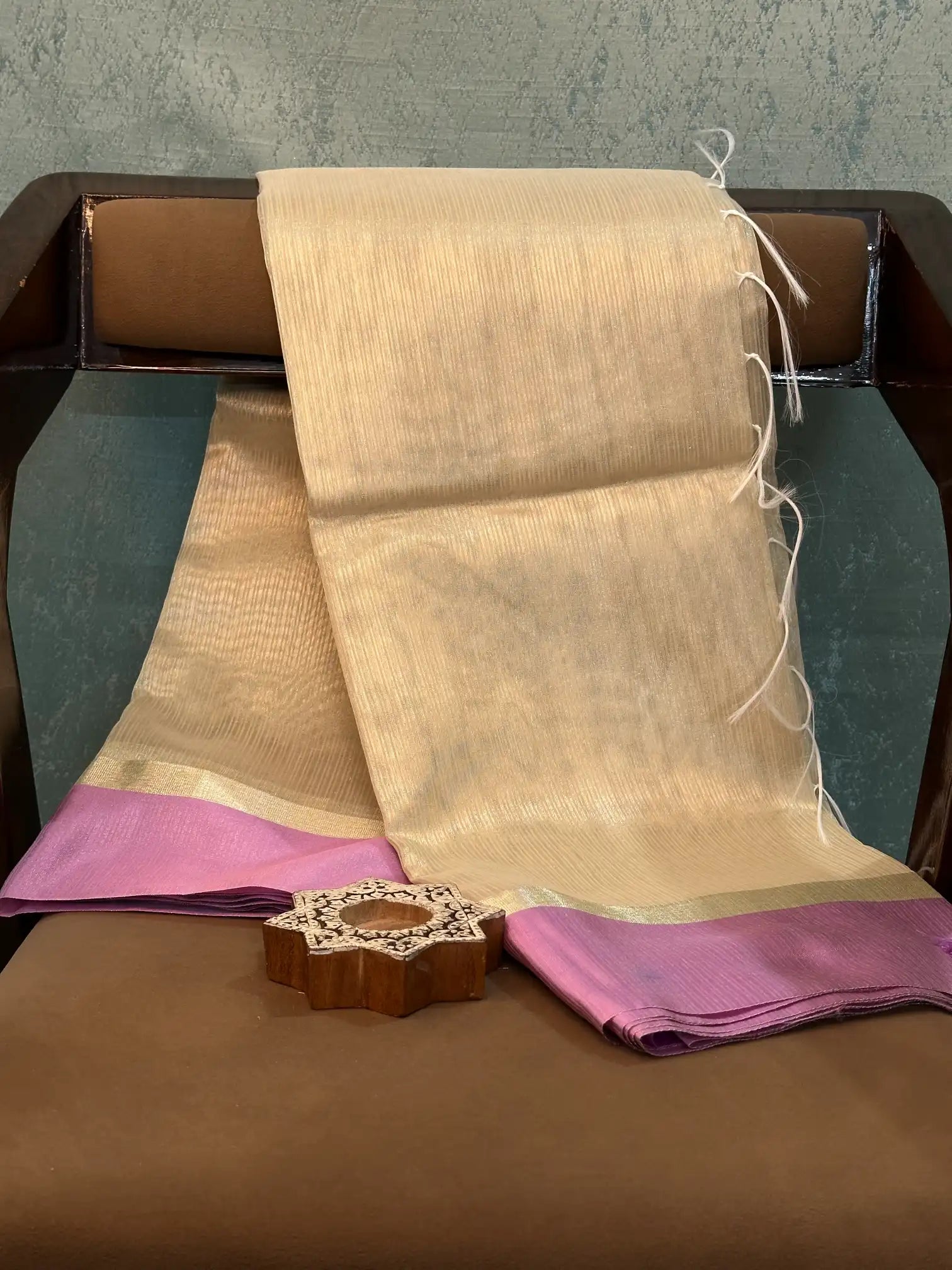 Contemporary Weave Kora Tissue Silk Banarasi Saree