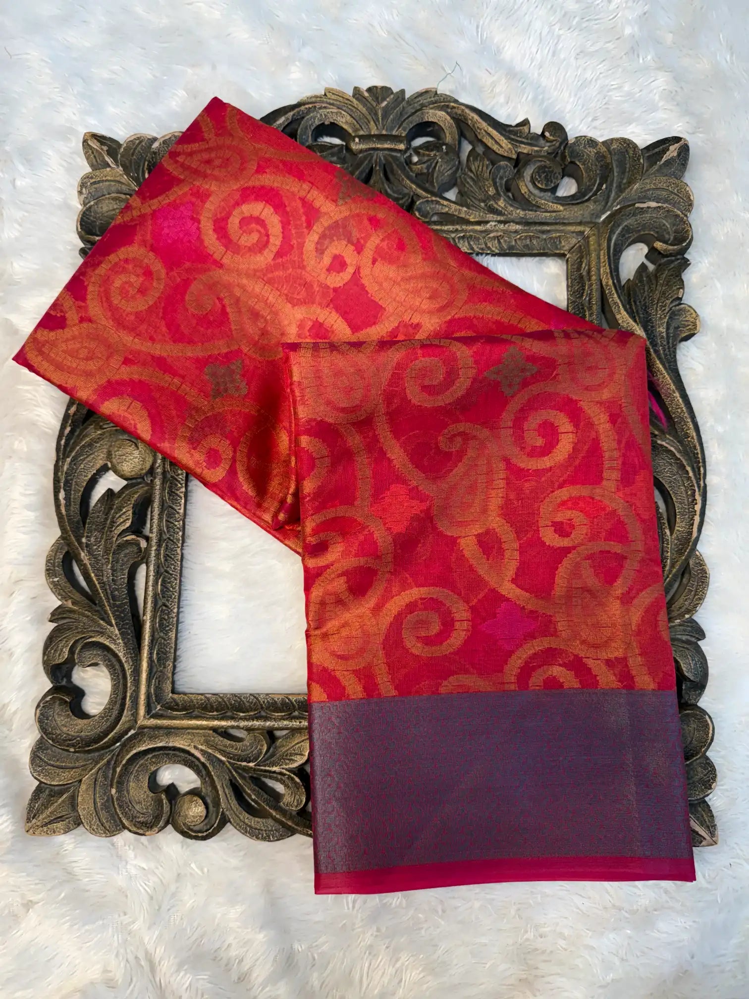 Contemporary Weave Kora Tissue Silk Banarasi Saree