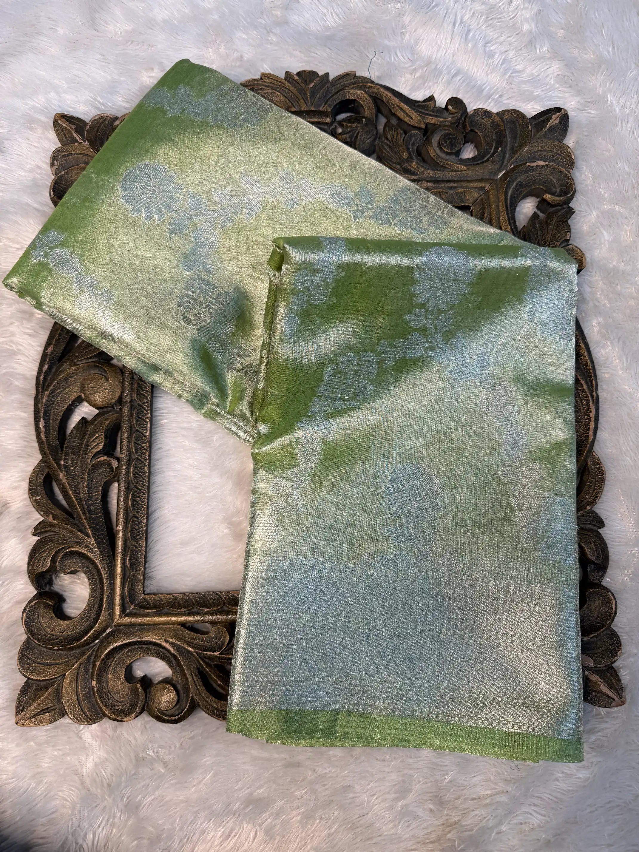 Contemporary Weave Kora Tissue Silk Banarasi Saree