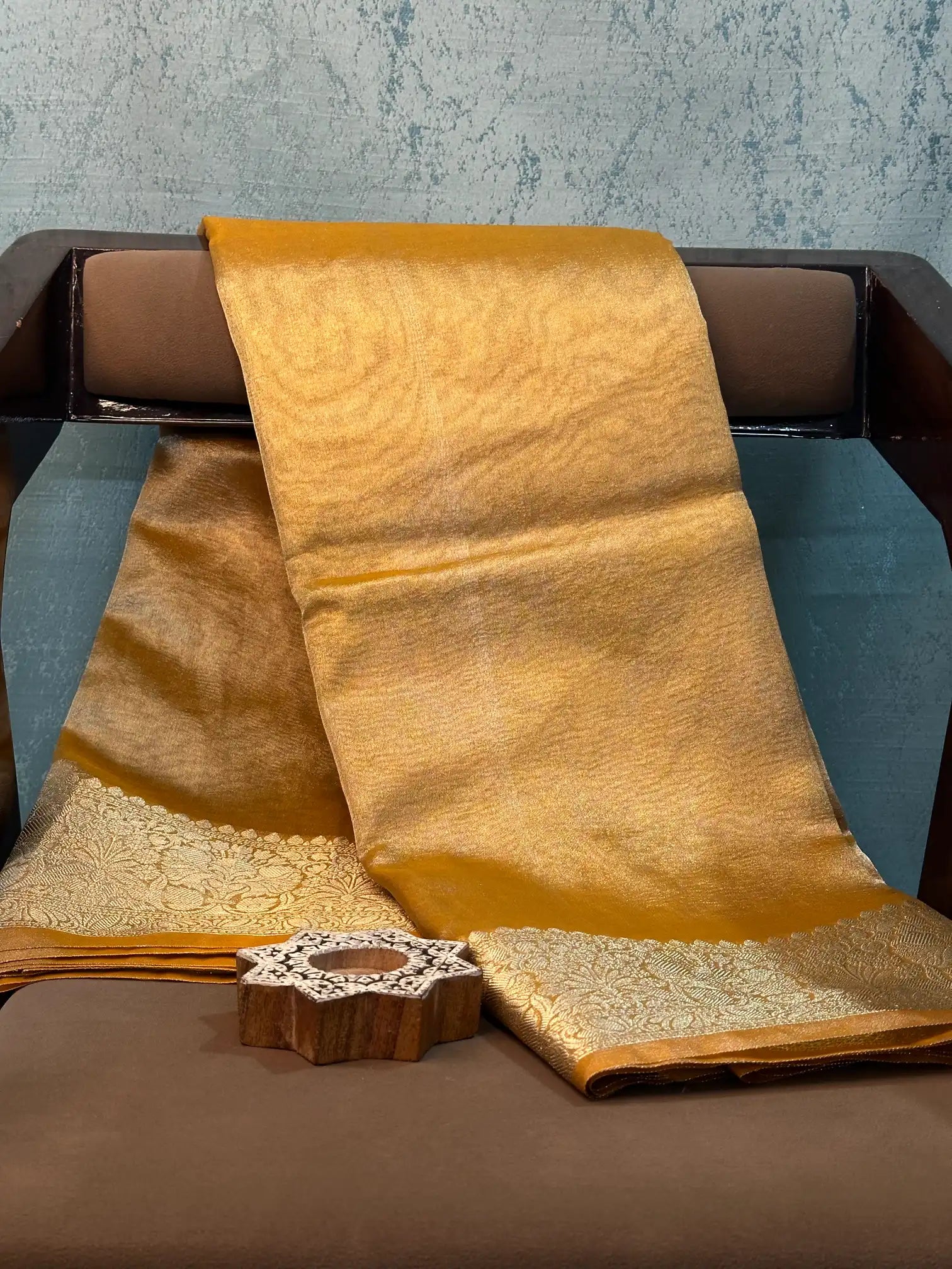 Eccentric Weave Softsilk Traditional Banarasi Saree