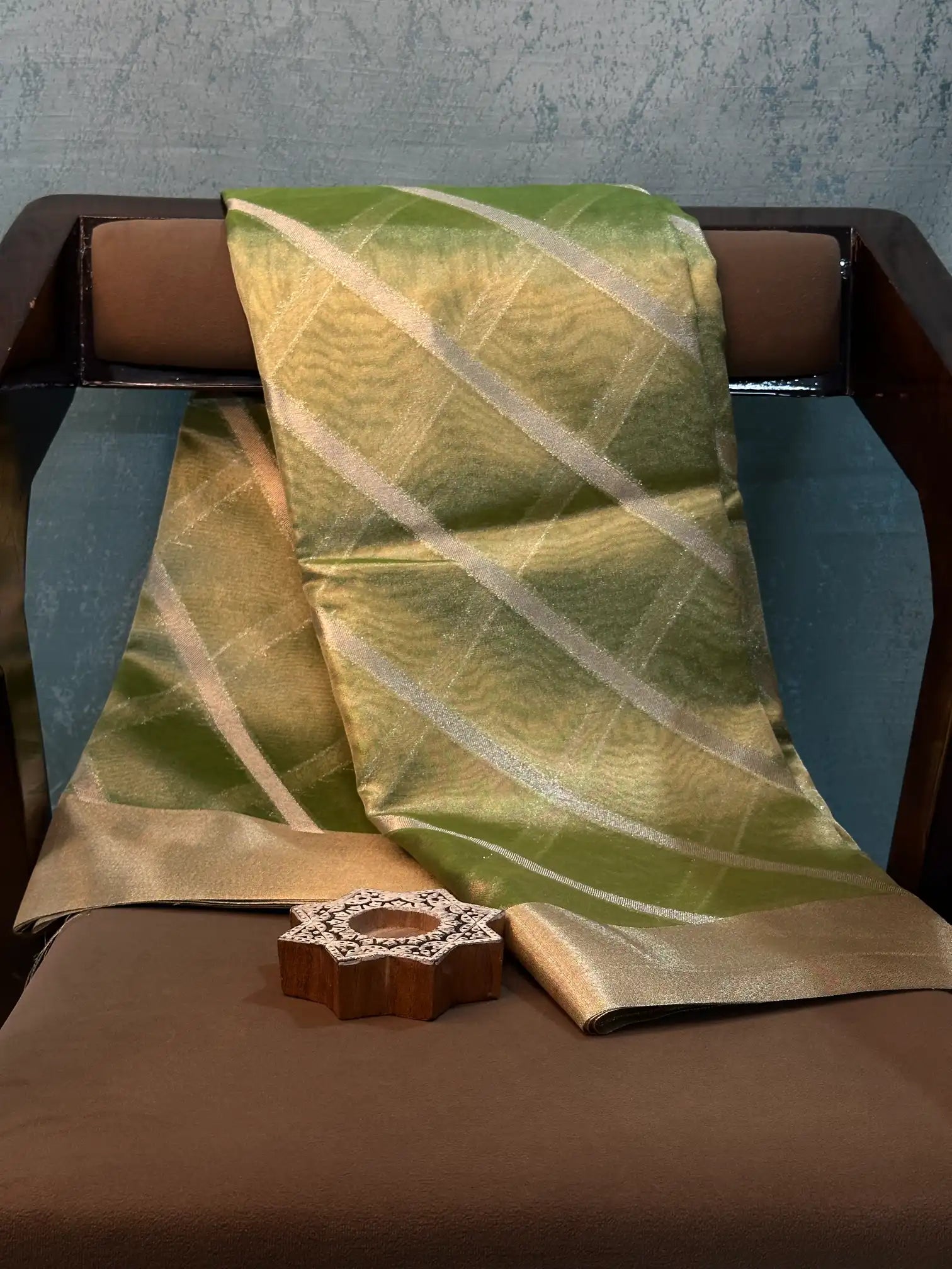 Contemporary Weave Kora Tissue silk Banarasi Saree