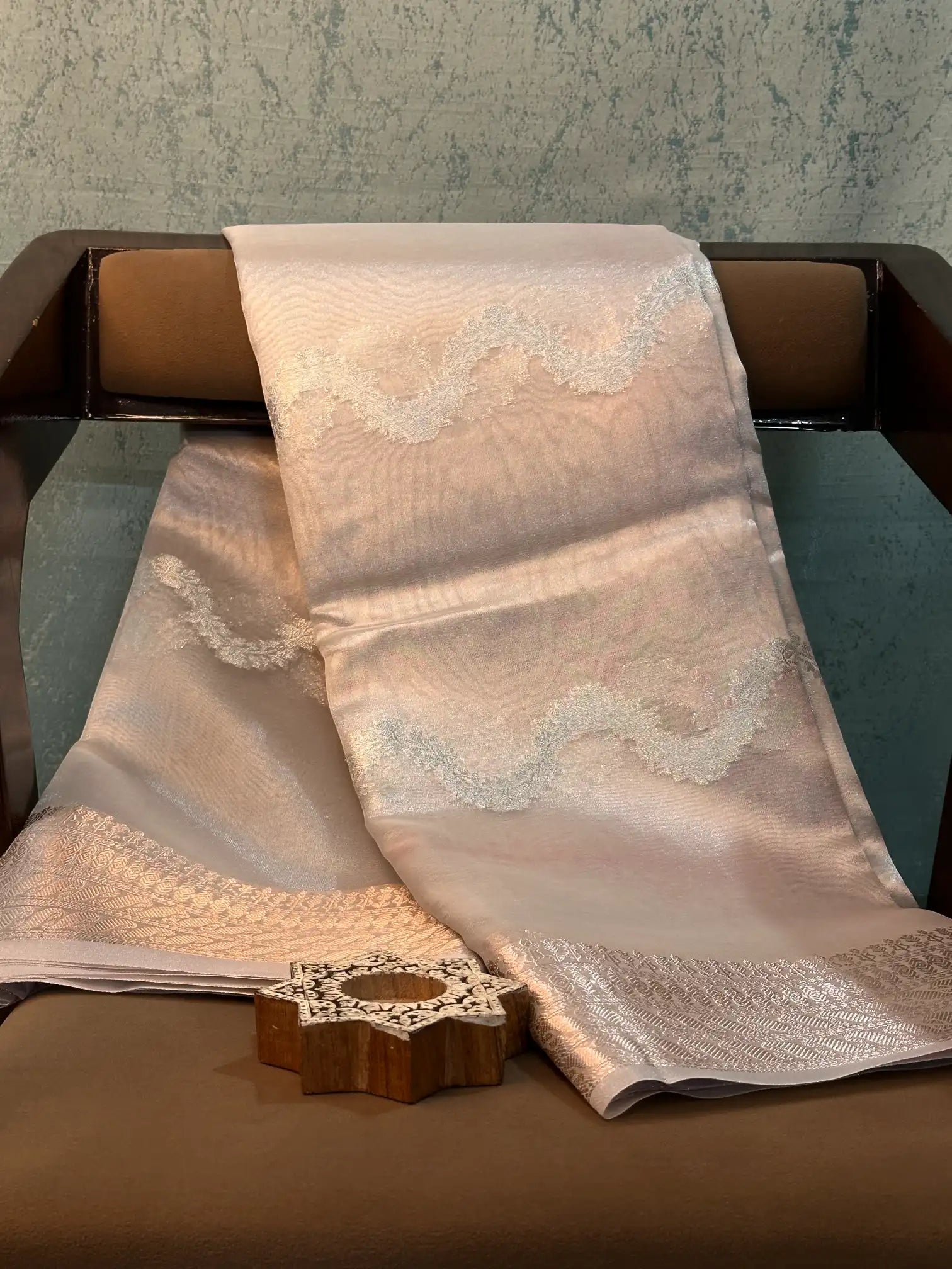 Contemporary Weave Kora Tissue silk Banarasi Saree
