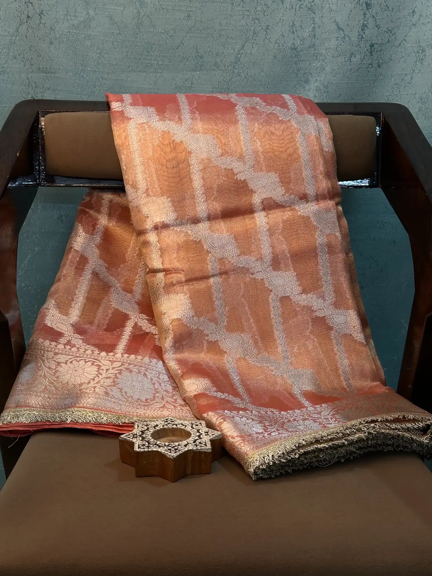 Contemporary Weave Kora Tissue Silk Banarasi Saree