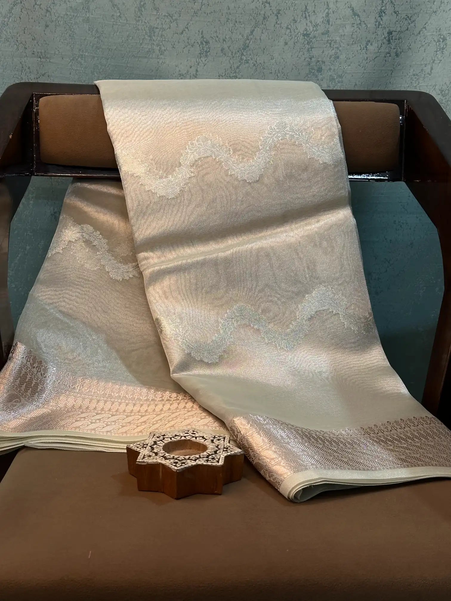 Contemporary Weave Kora Tissue silk Banarasi Saree
