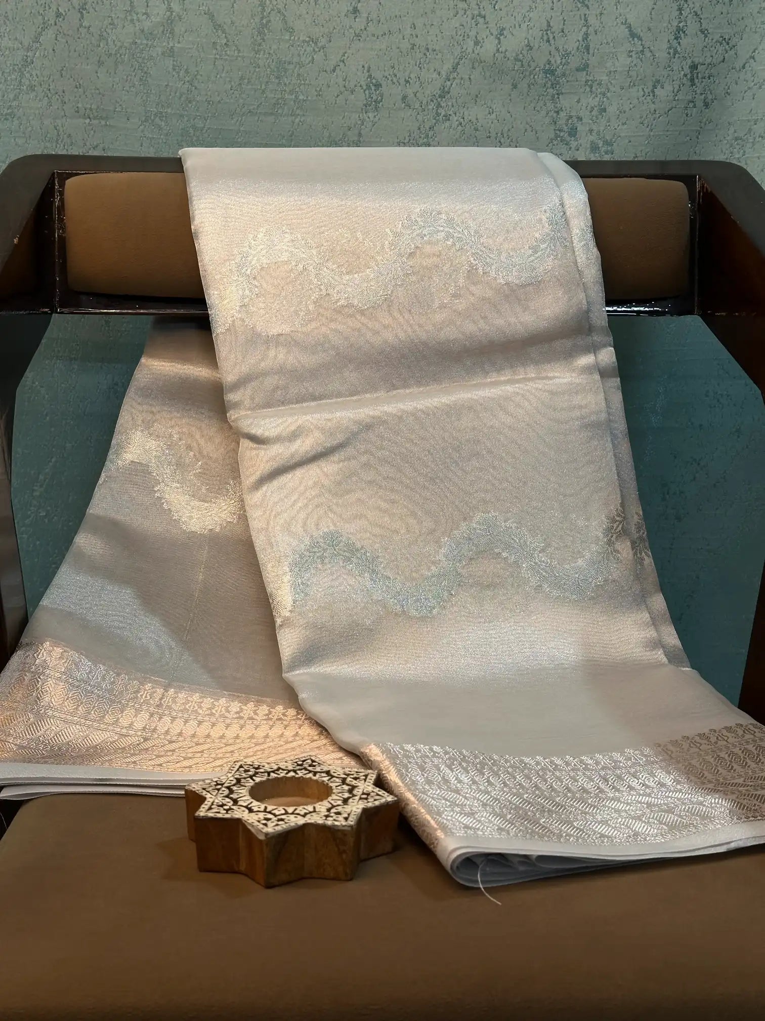 Contemporary Weave Kora Tissue silk Banarasi Saree