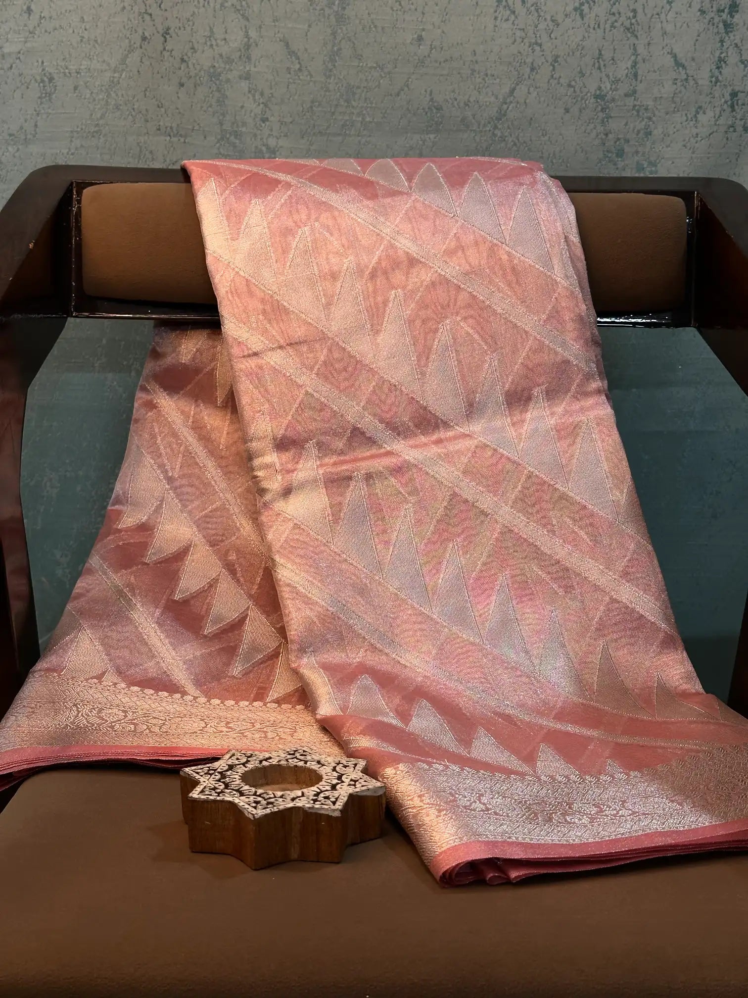 Contemporary Weave Kora Tissue silk Banarasi Saree
