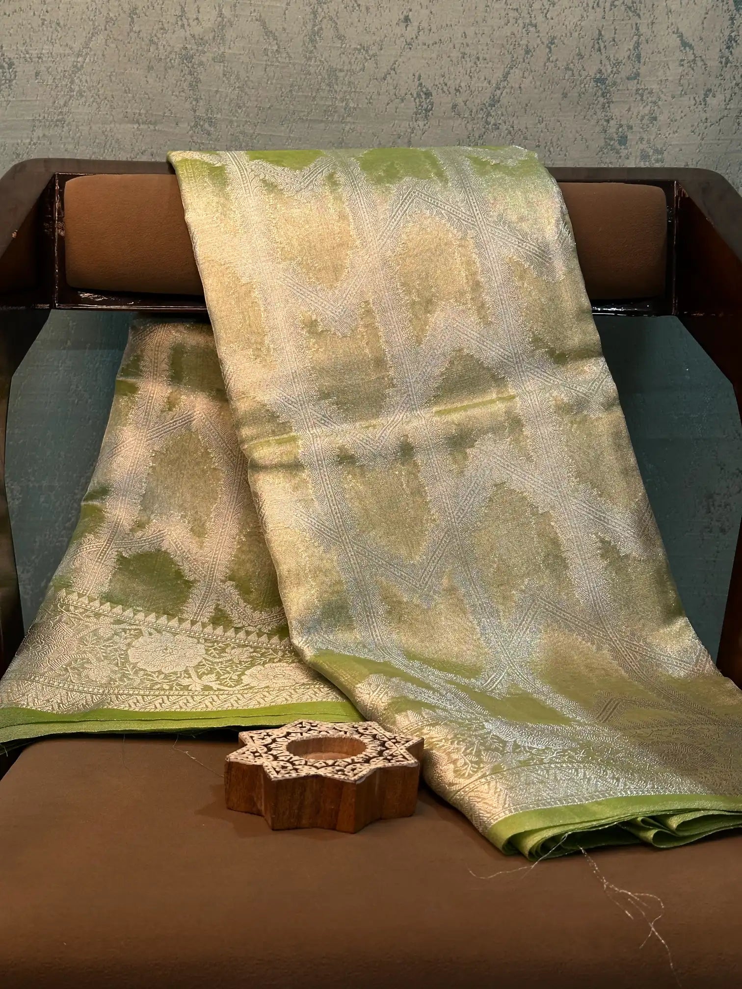 Contemporary Weave Kora Tissue silk Banarasi Saree