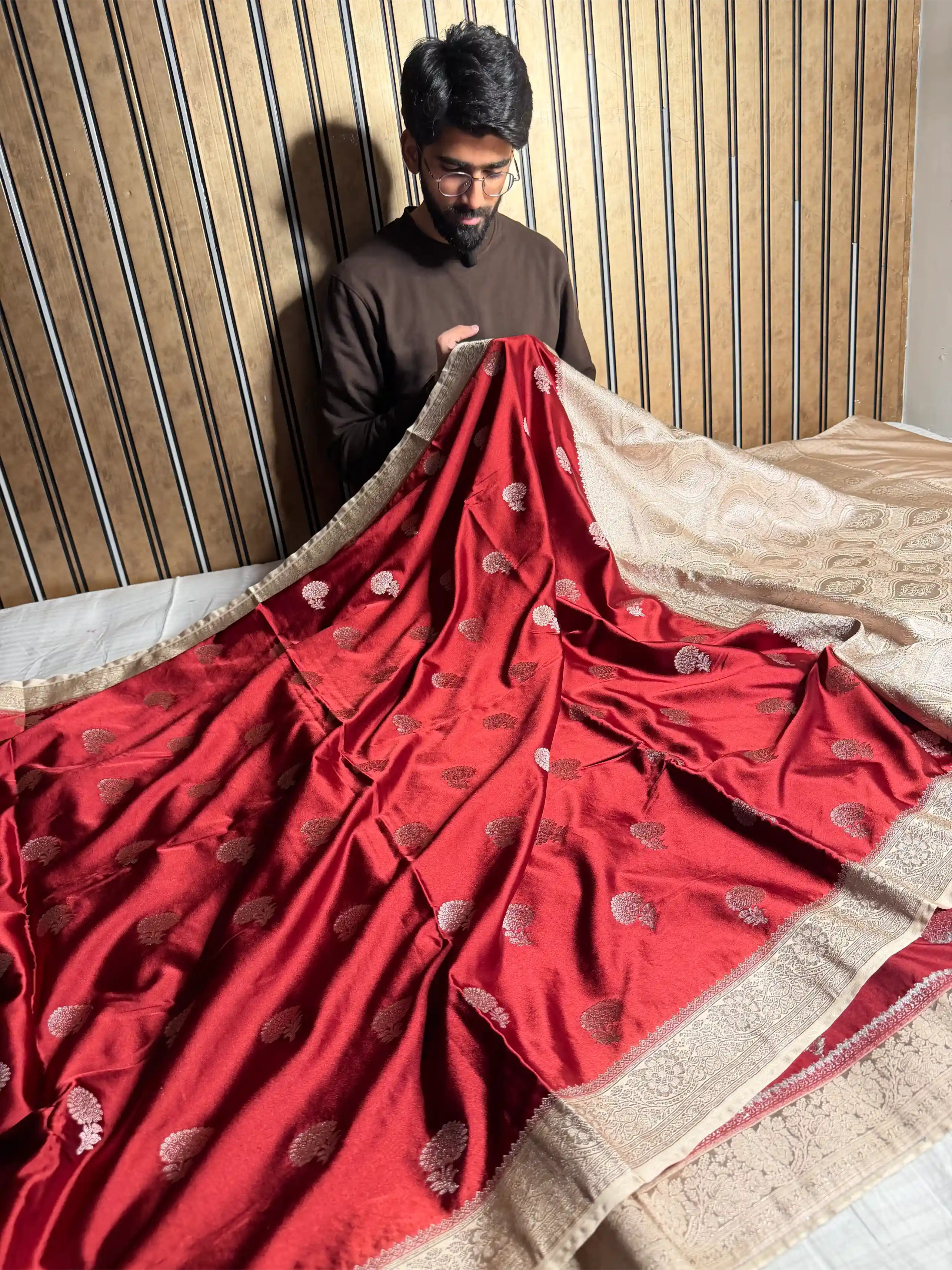 Maroon-Beige Contrast Shade Mashru Katan Silk Traditional Banarasi Saree