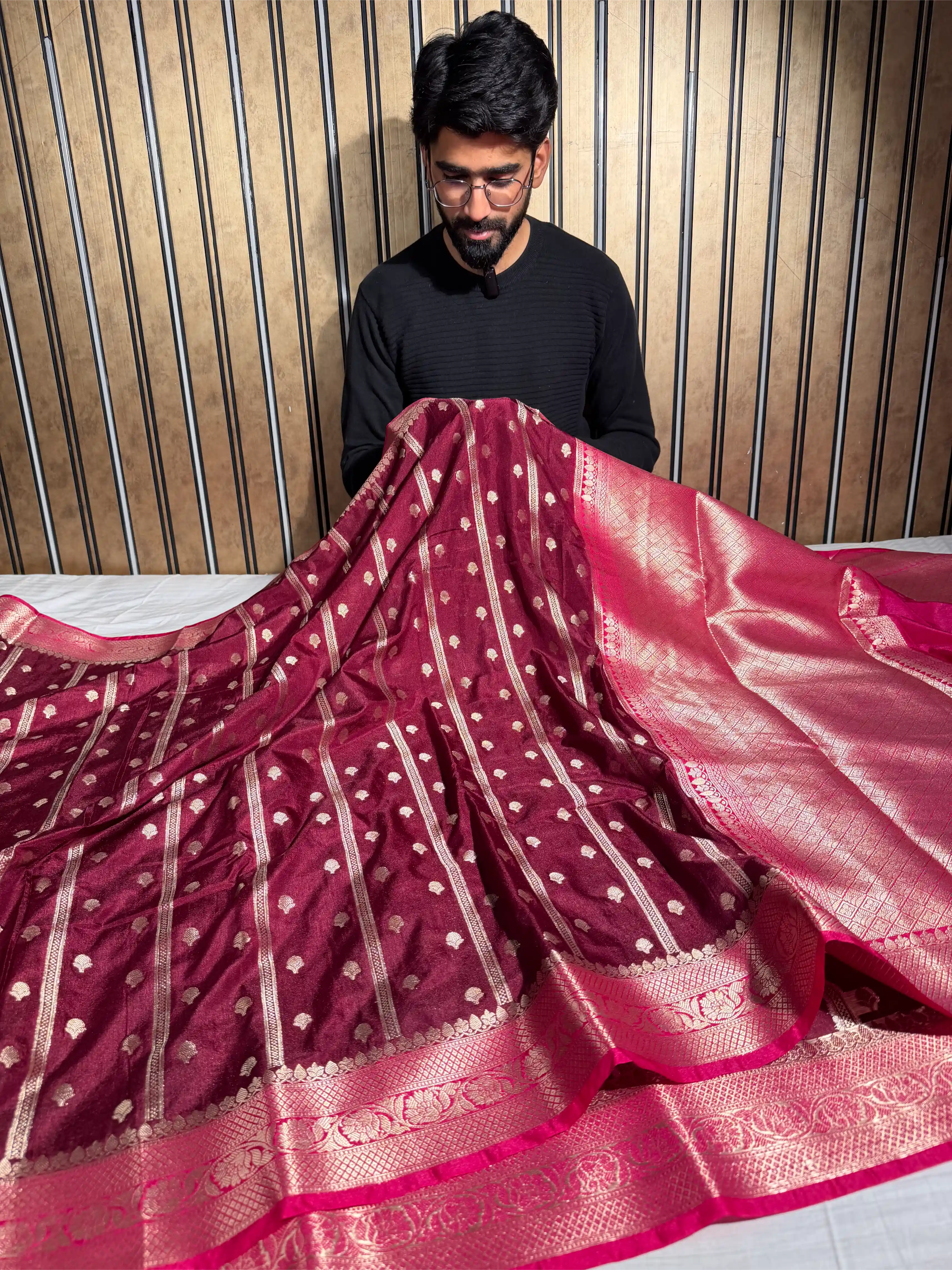 Maroon Contrast Chinia Silk Traditional Banarasi Saree
