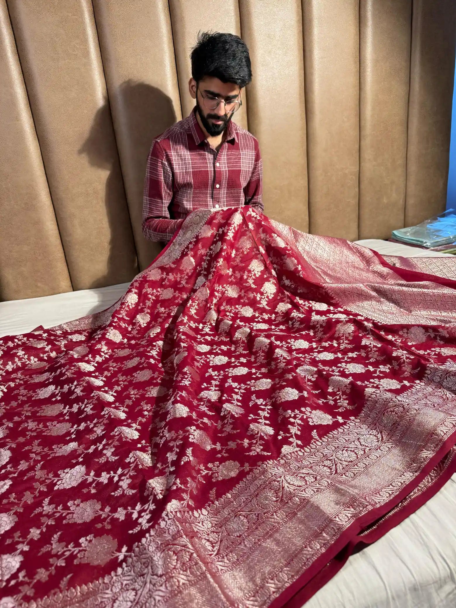 Maroon Georgette Silk Grand Floral Weave Banarasi Saree