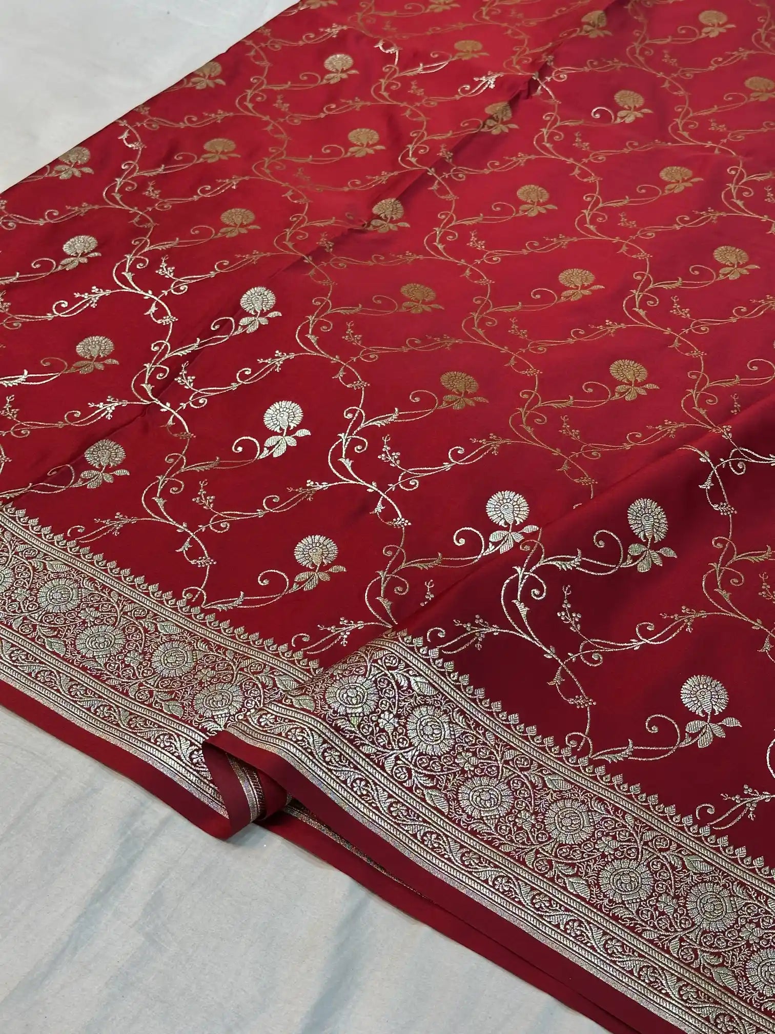 Maroon Satin Silk Saree with Rich Texture Design and Classical Pallu