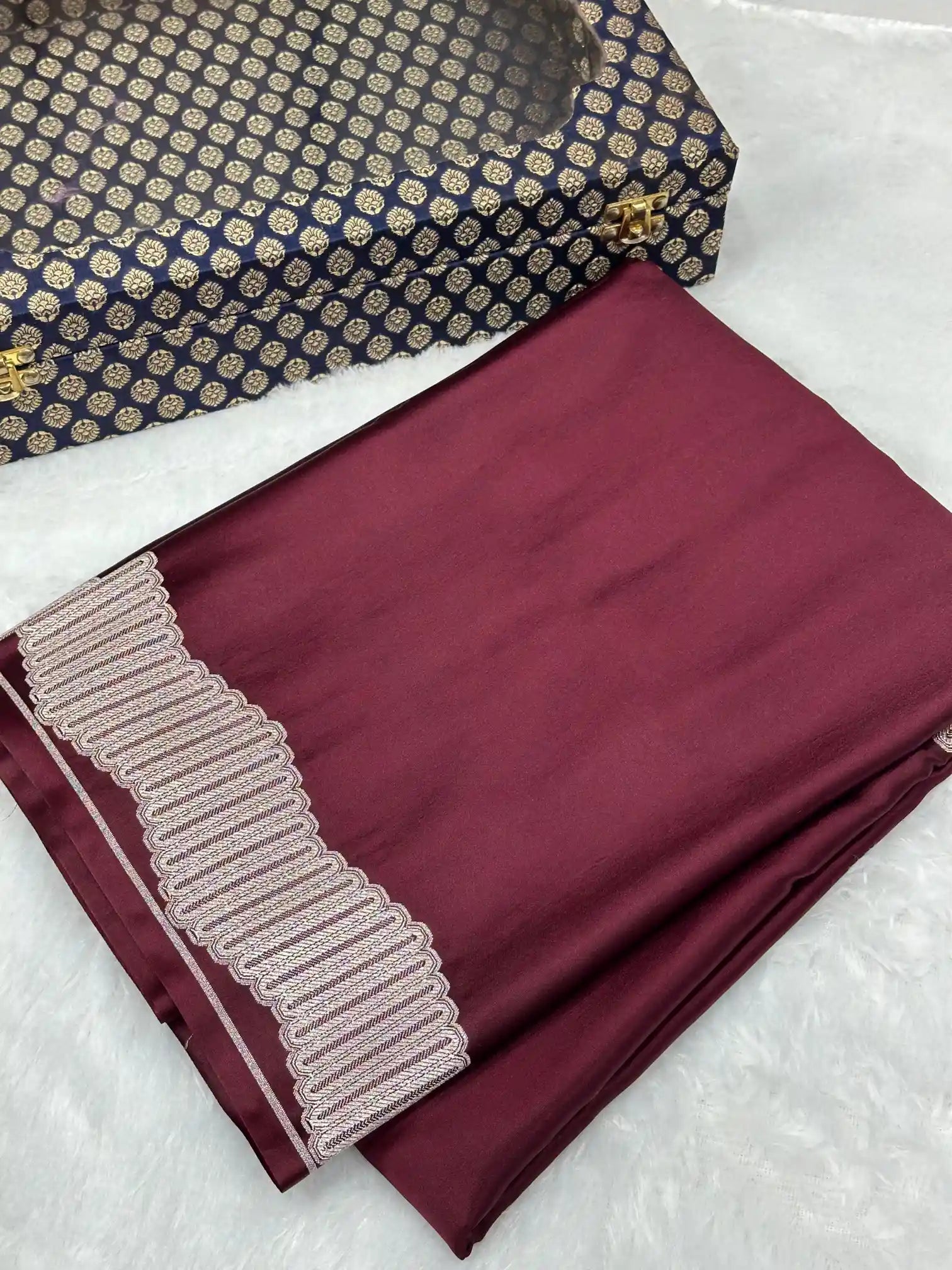 Maroon Scallop Weave Mashru silk Banarasi saree