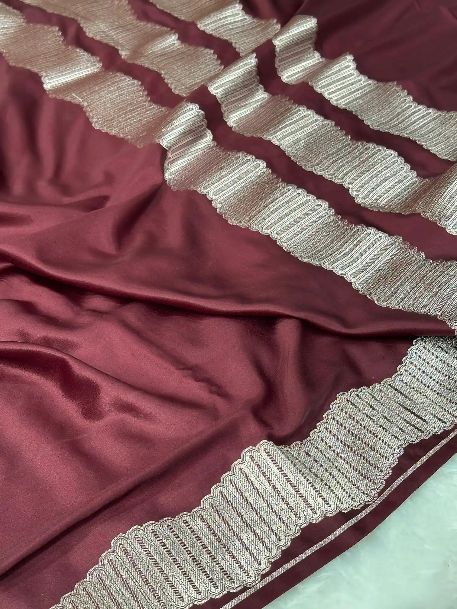Maroon Scallop Weave Mashru silk Banarasi saree