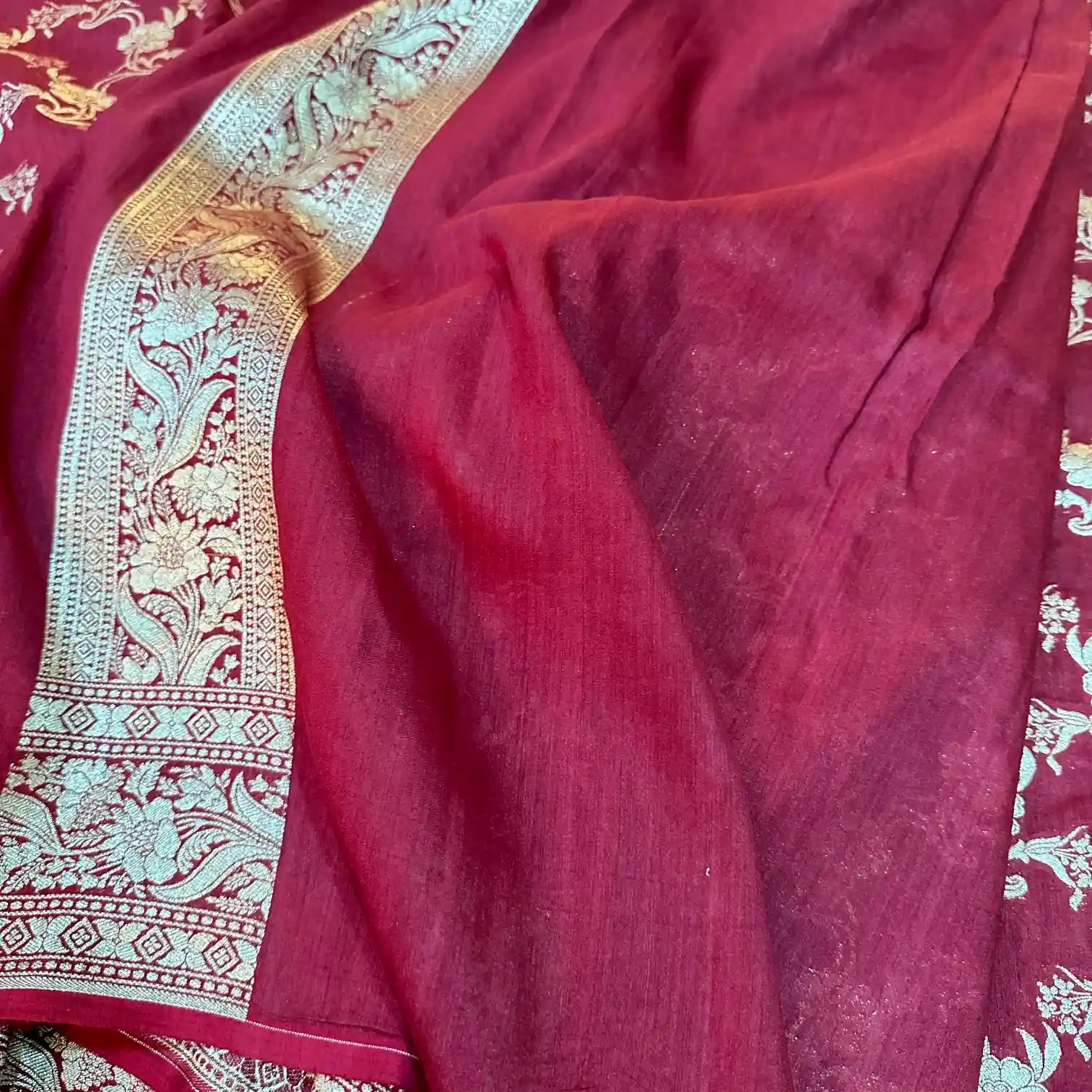 Maroon Jaal Weave Munga Silk Banarasi Saree