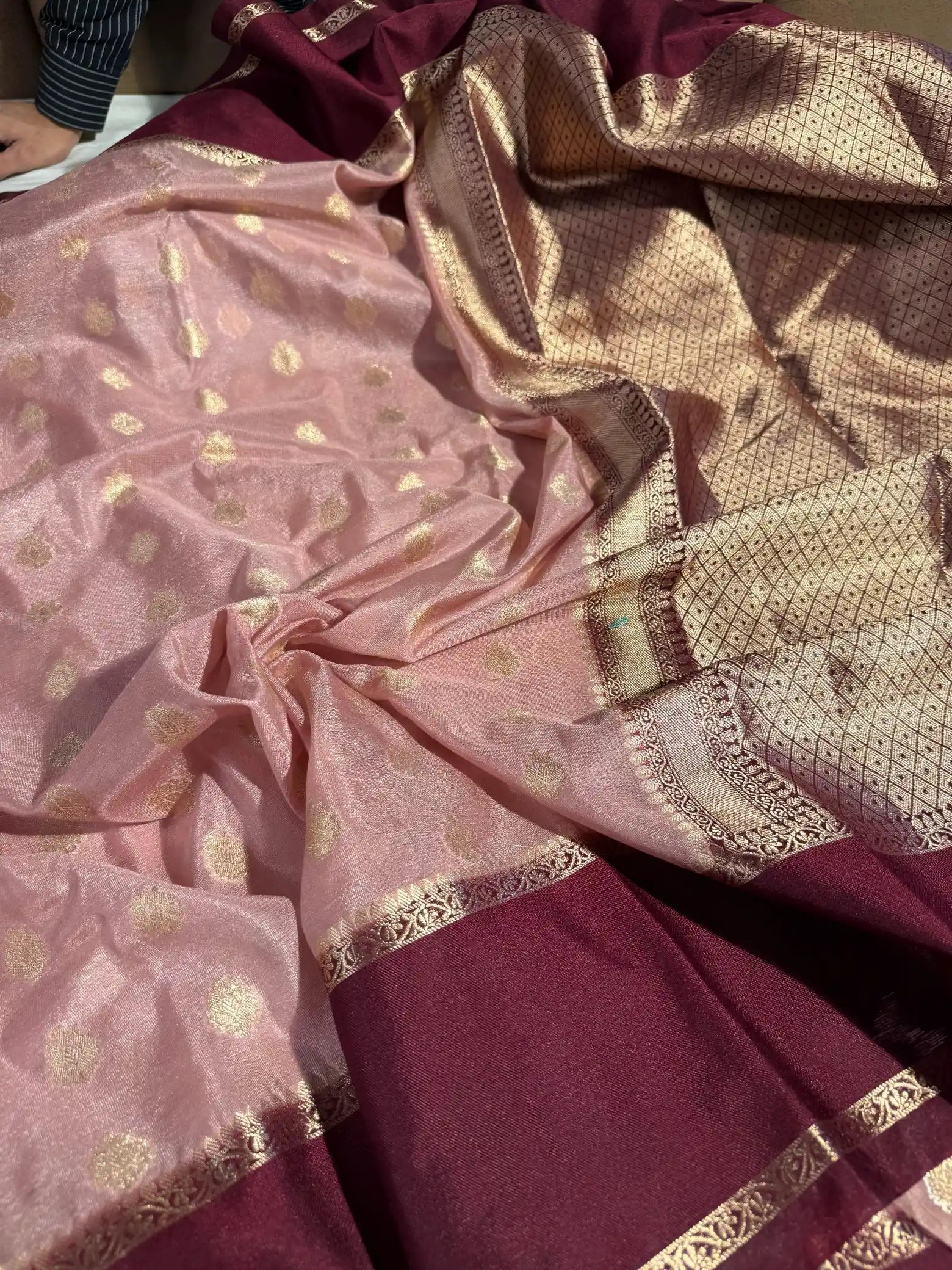 Mauve Peach Warm Silk Zari Buti Weave Banarasi Saree