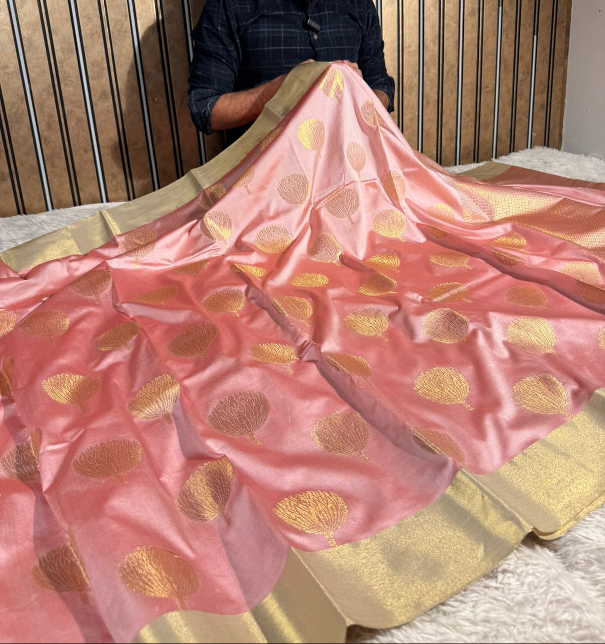 Mauve Pink Eccentric Softsilk Traditional Banarasi Saree