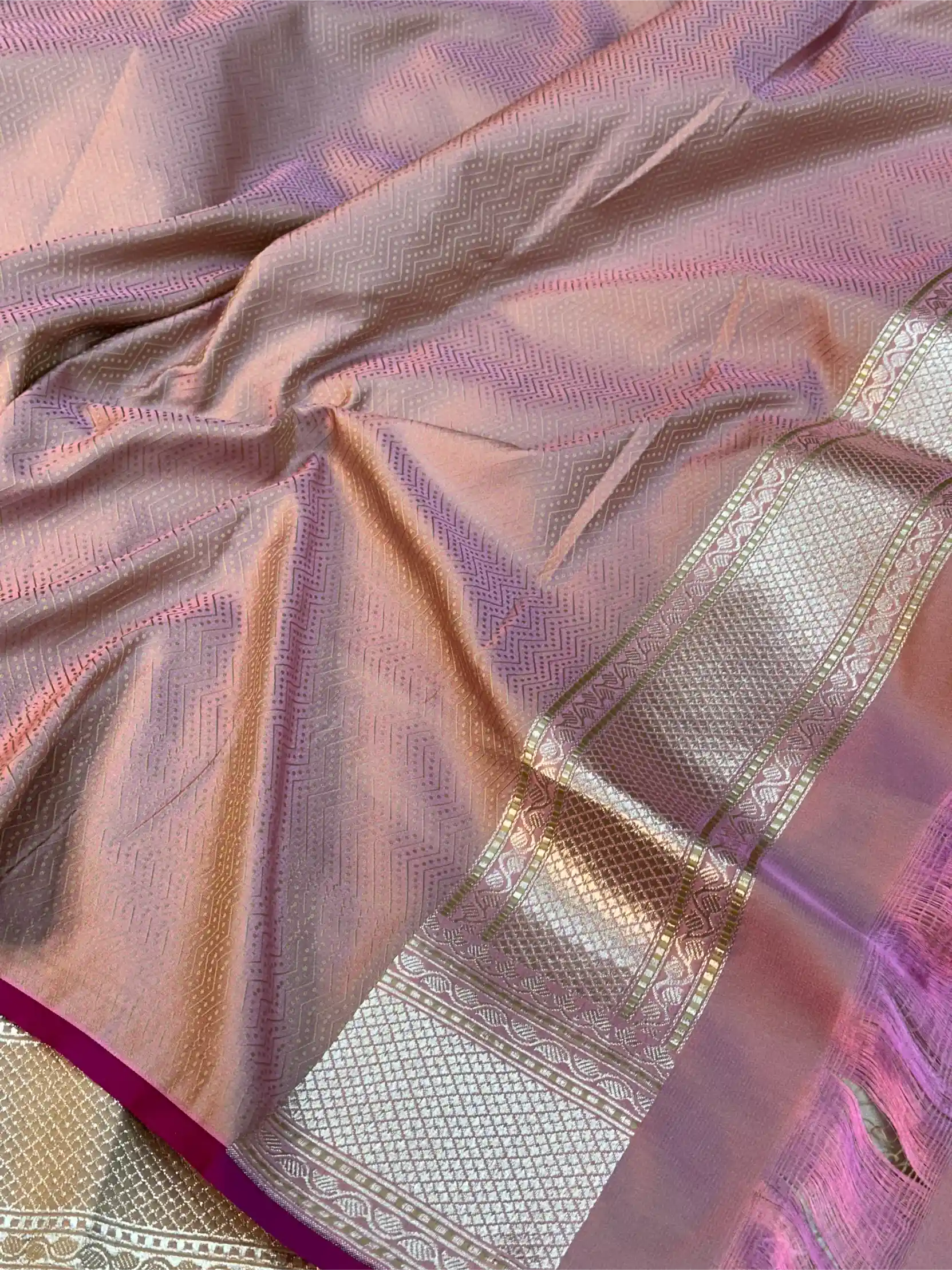 Mauve Pink Intricate Mashru Katan Silk Tanchoi Banarasi Saree