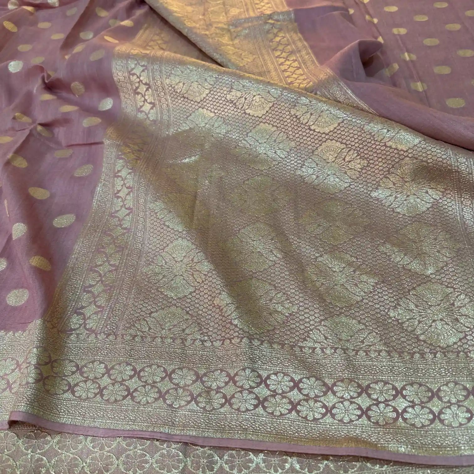 Mauve Pink Polka Dota Munga Silk Saree 2