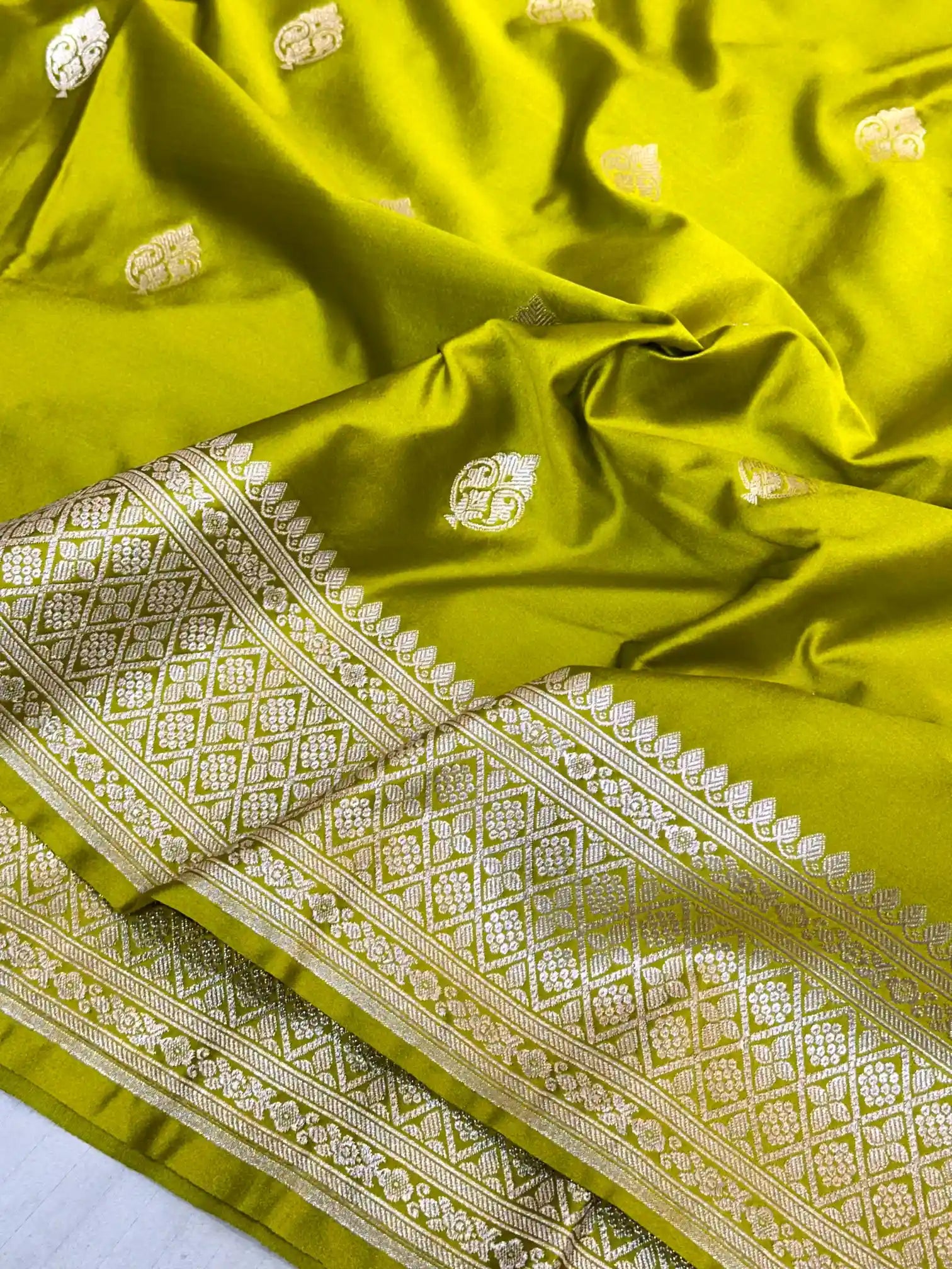 Mehendi Green Premium Mashru Katan Saree