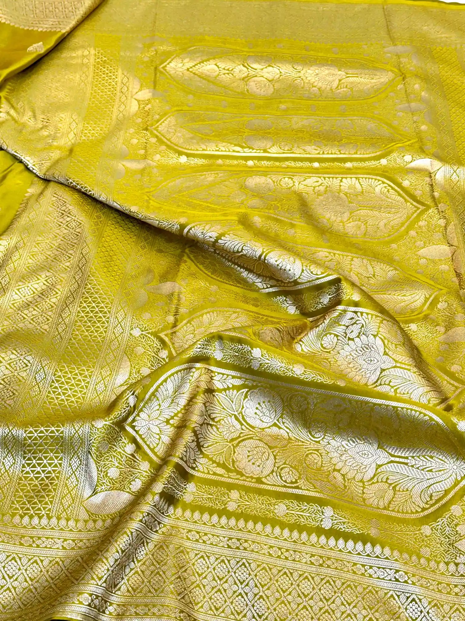 Mehendi Green Premium Mashru Katan Saree