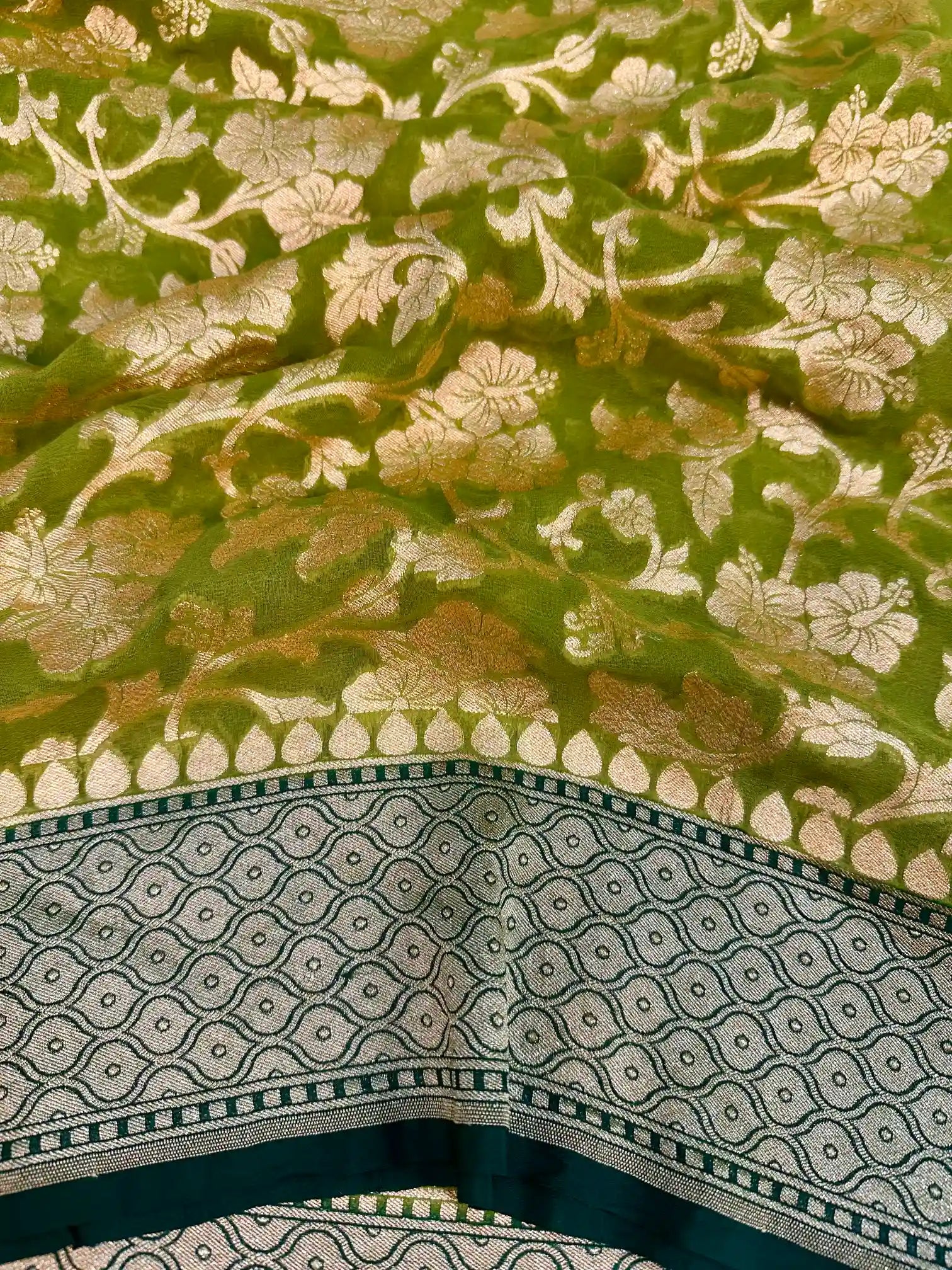 Mehendi Green Contrast Khaddi Georgette Banarasi Saree