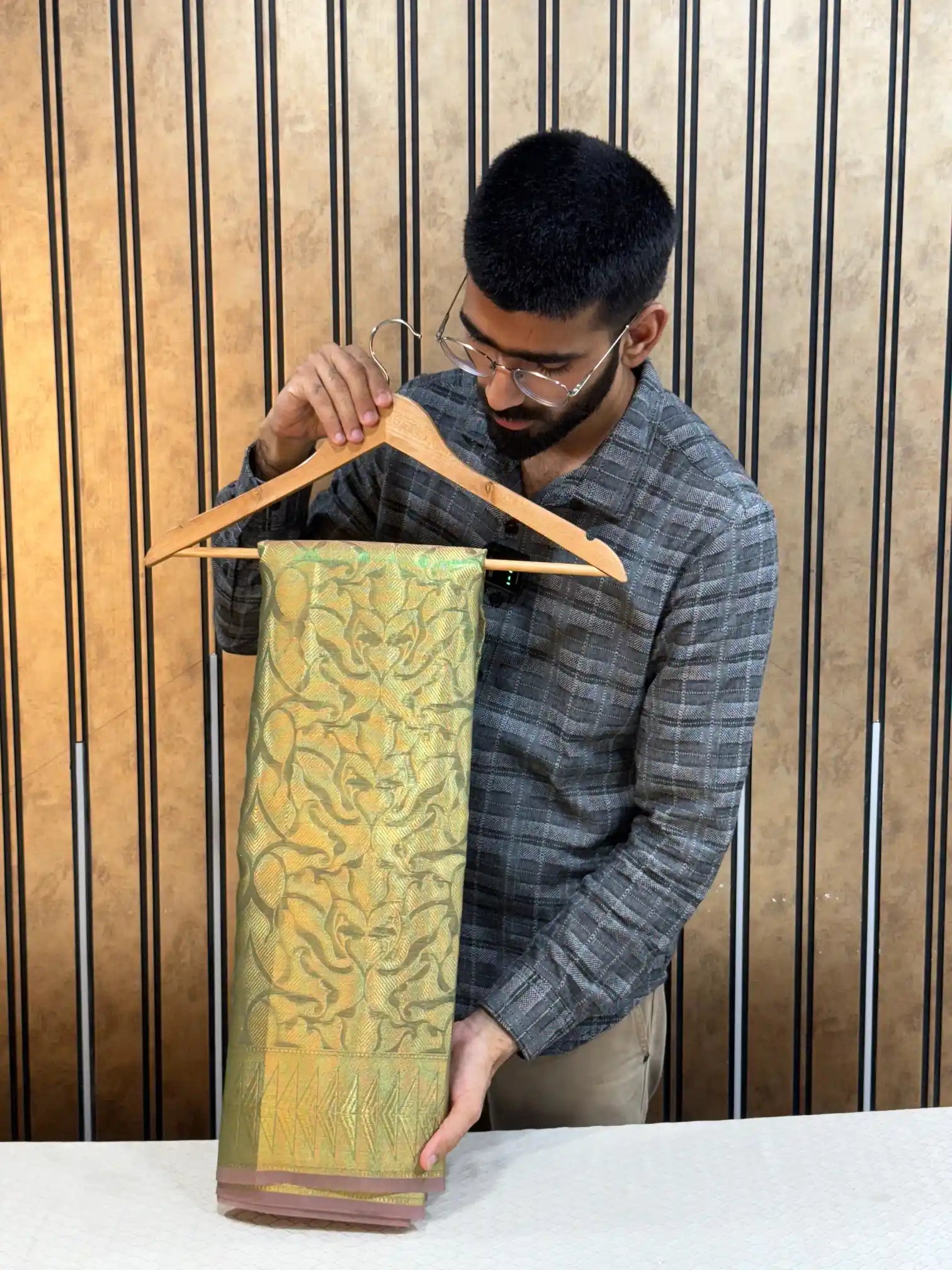 Metallic Green Glass Tissue Silk Golden Zari Embossed Banarasi Saree