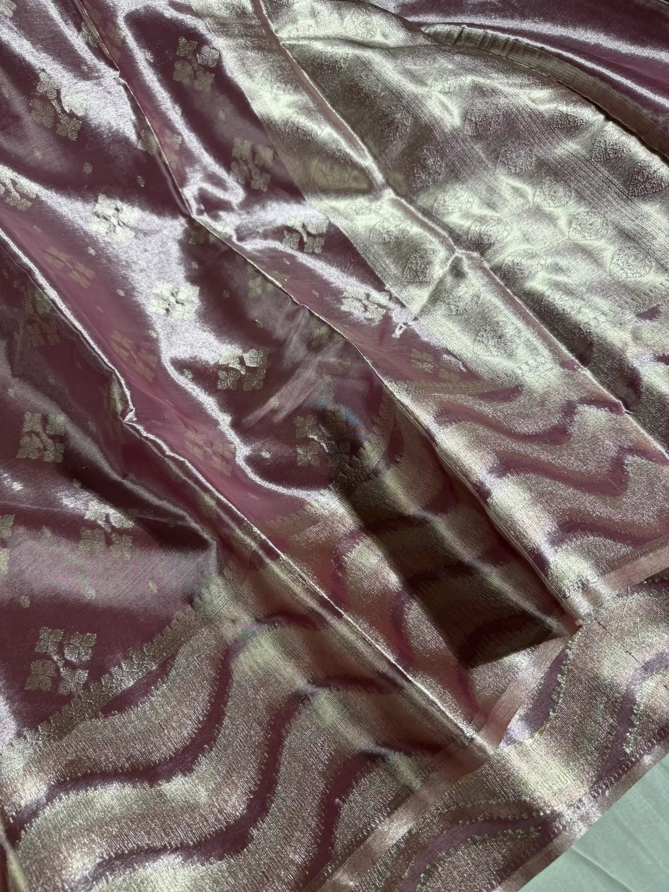 Metallic Lavender Kathan Tissue Silk Banarasi Saree