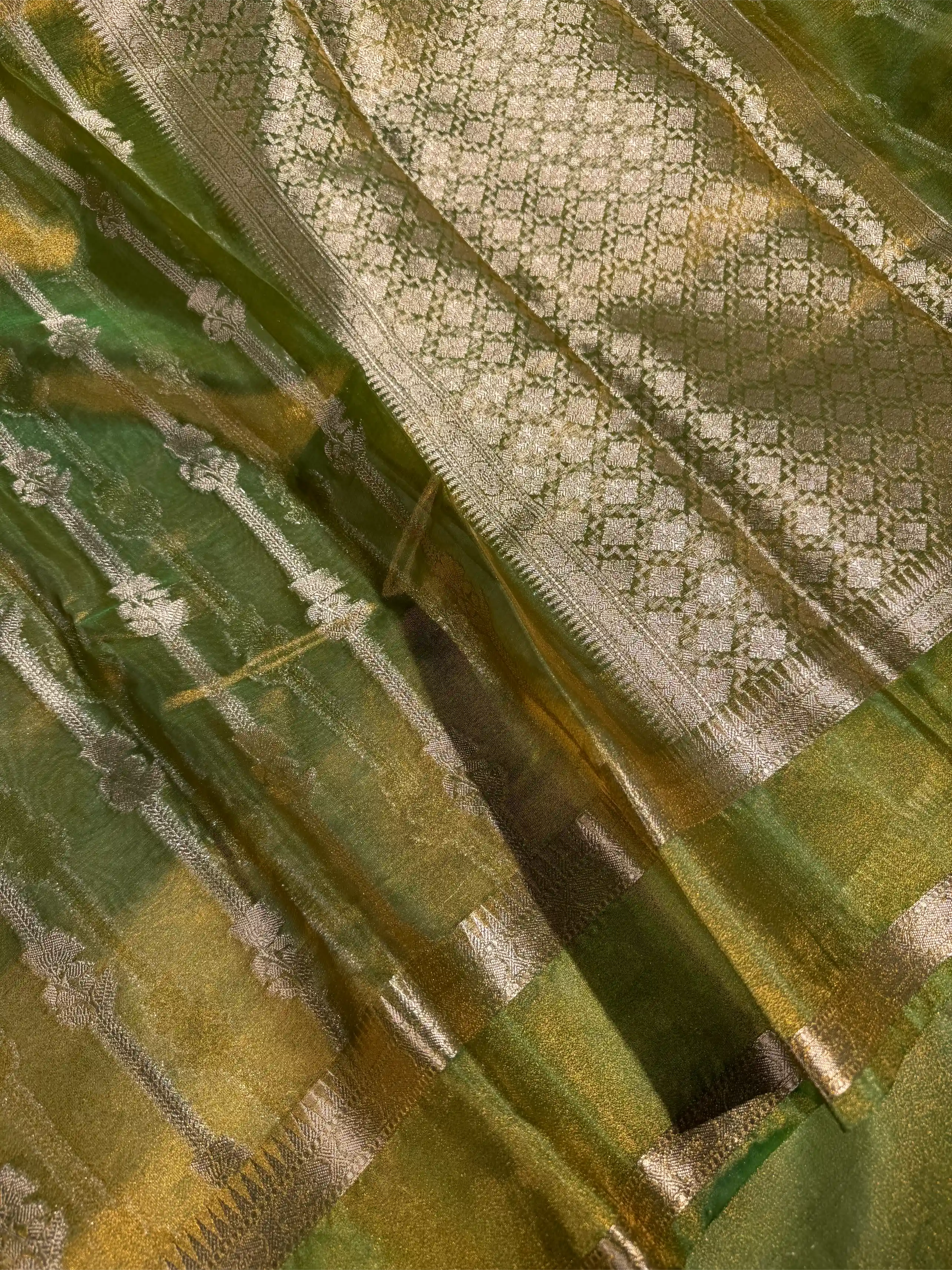 Metallic Mehendi Green Tissue Silk Traditional Heritage Weave Banarasi Saree