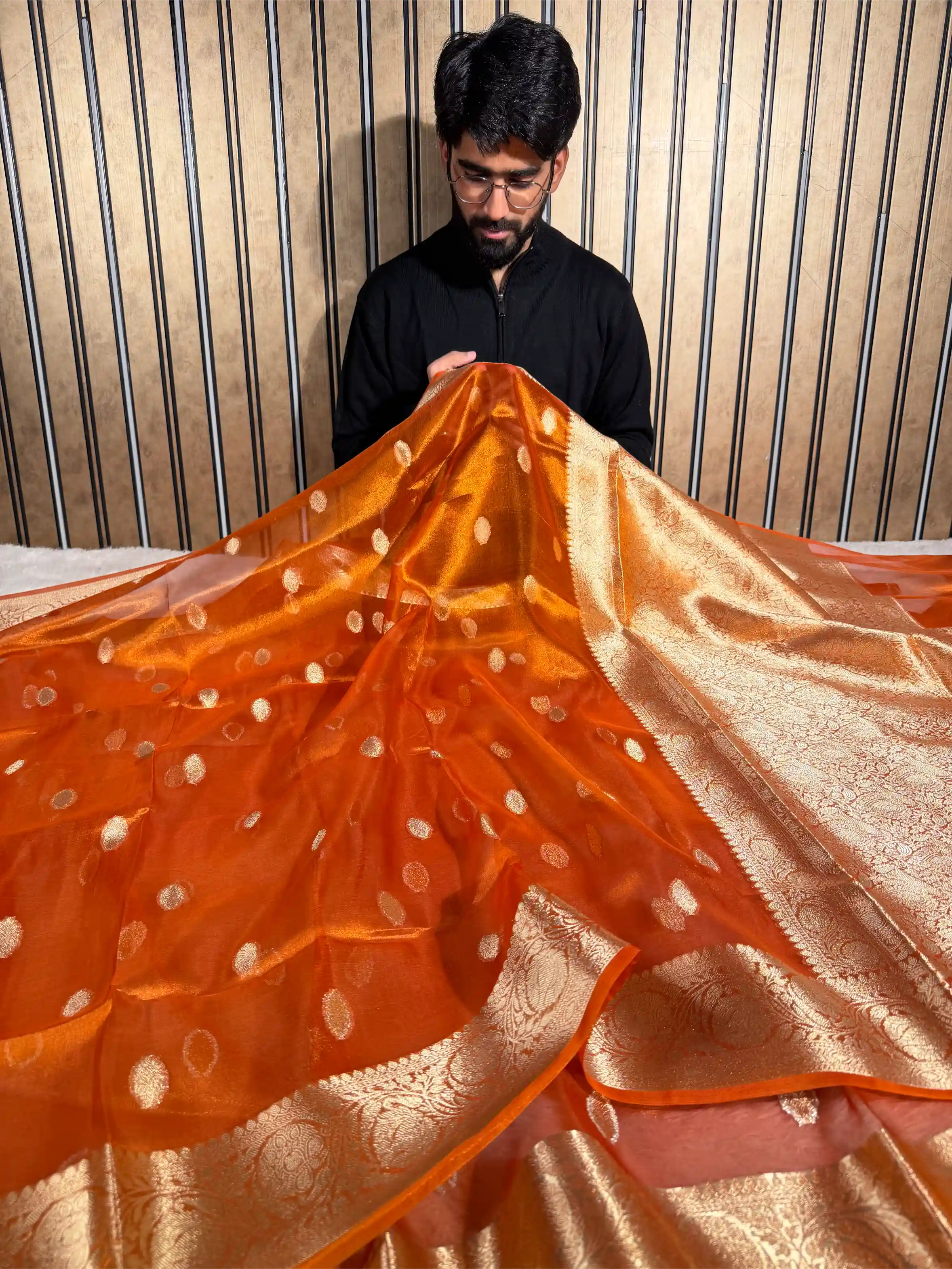Metallic Orange 100% Pure Tissue Silk Traditional Buti Weave Banarasi Saree
