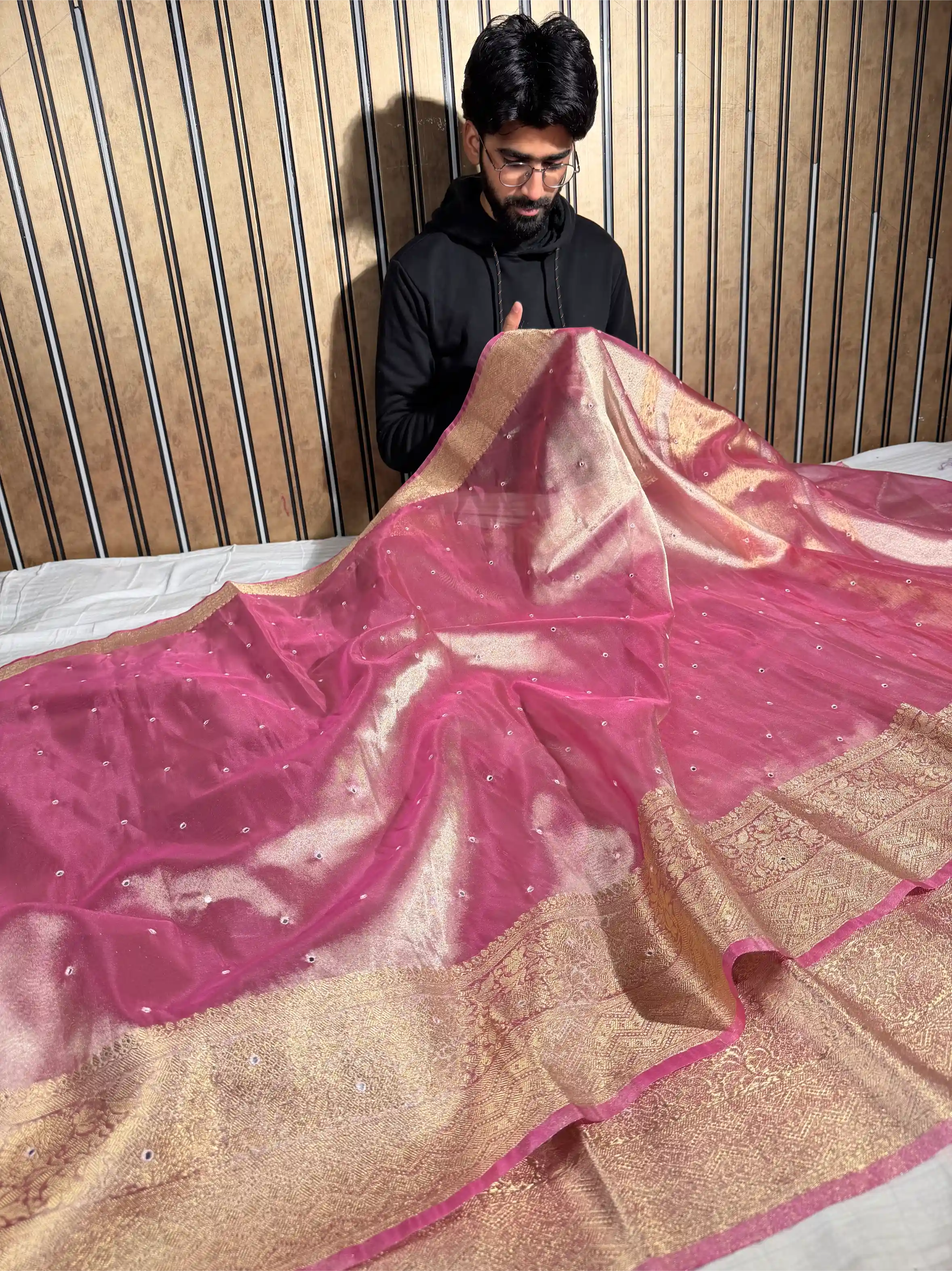 Metallic Pink Kora Tissue Mirror Work Banarasi Saree