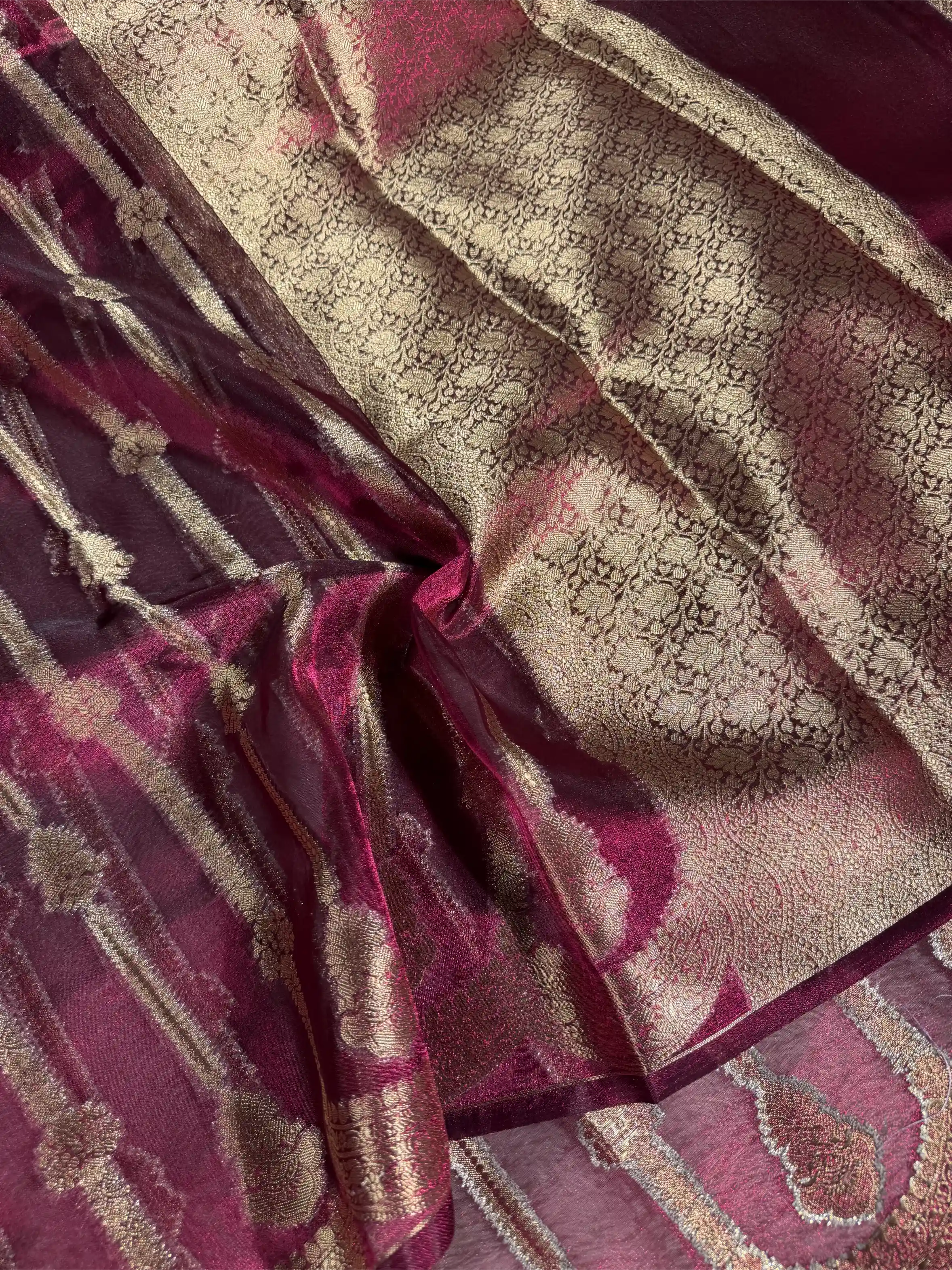 Metallic Rani Pink Kora Tissue Silk Contemporary Weave Banarasi Saree