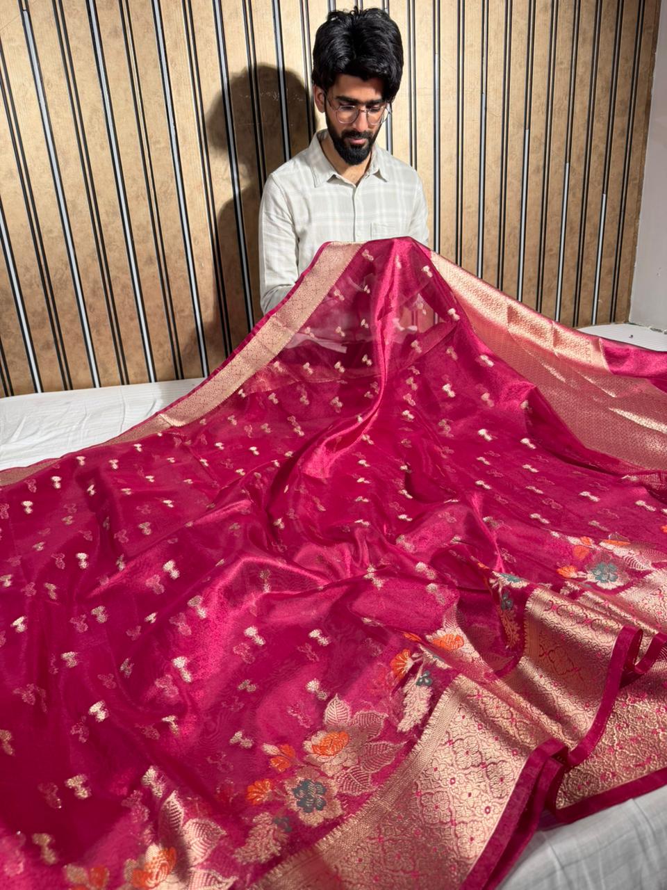 Metallic Rani Soft Tissue Silk Meenakari Banarasi Saree