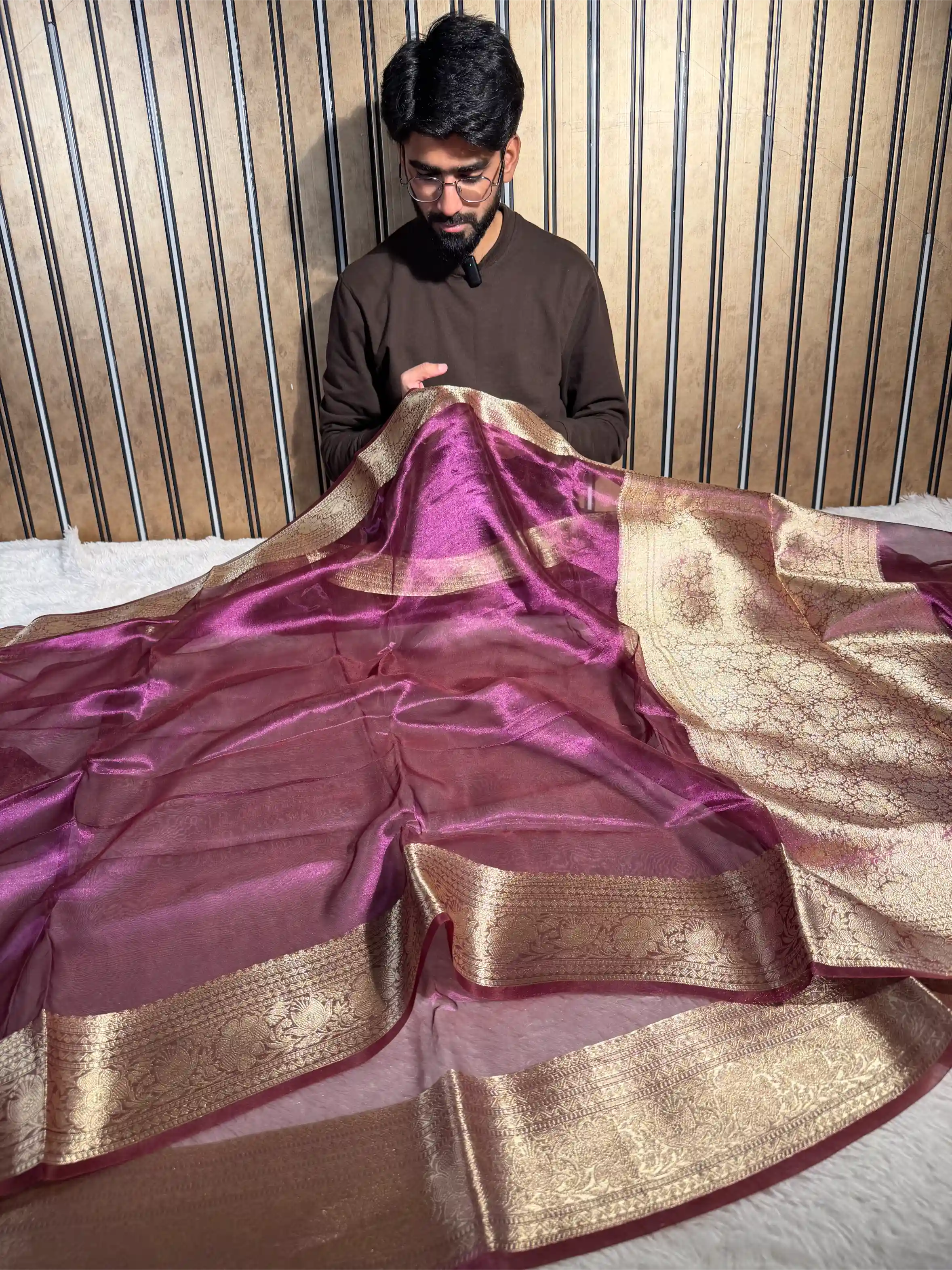 Metallic Violet 100% Pure Tissue Silk Traditional Jacquard Weave Banarasi Saree