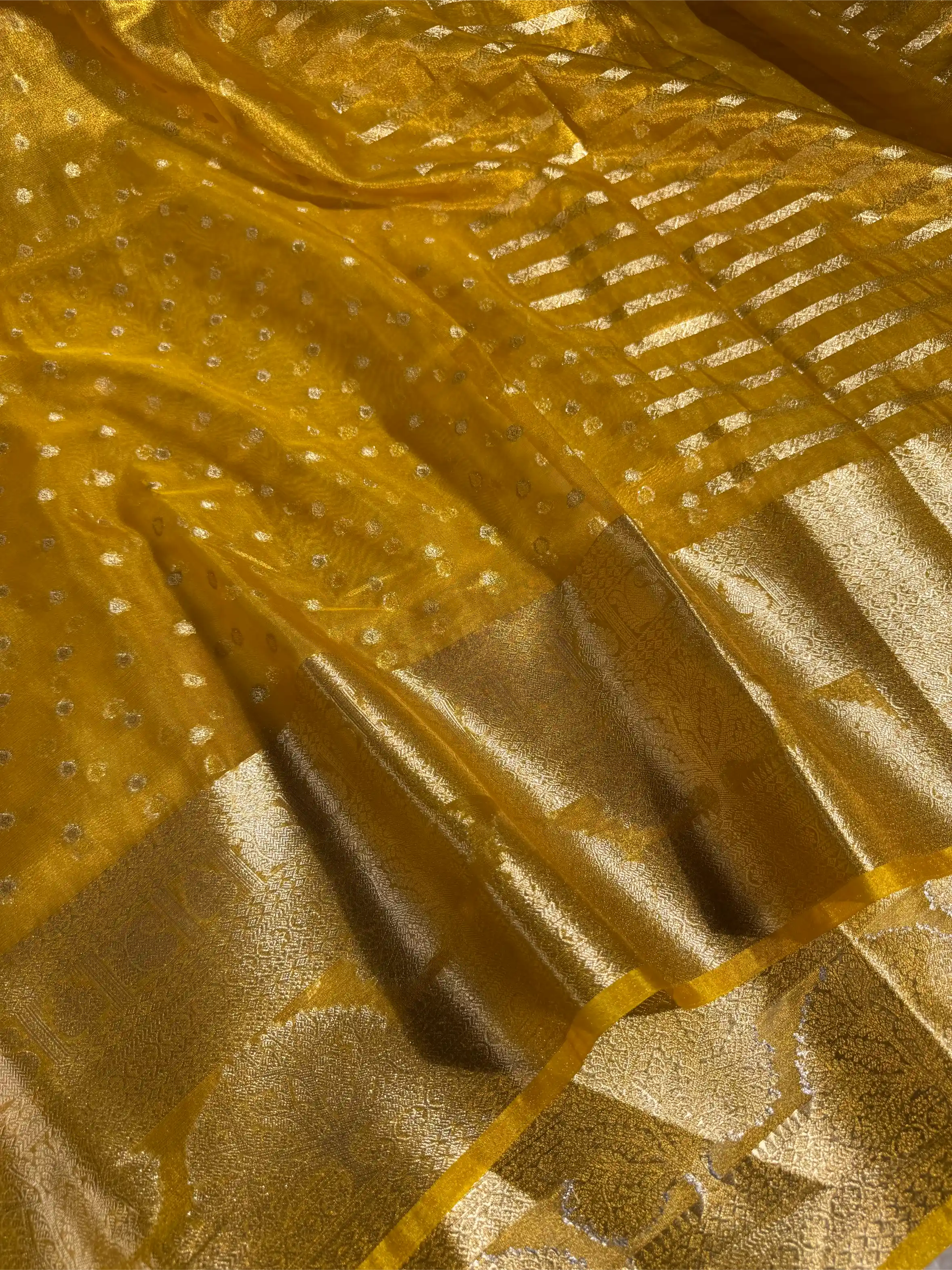 Metallic Yellow Tissue Silk Eccentric Traditional Weave Banarasi Saree